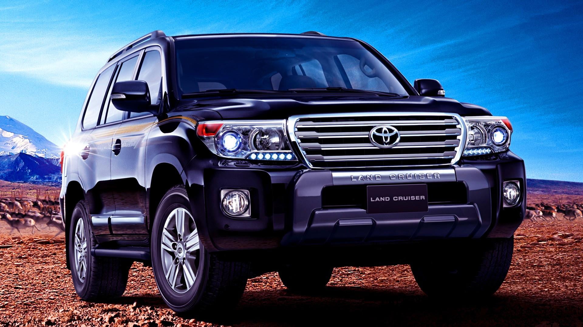 outdoors, headlight, shadow, 1080P, nature, motor vehicle, toyota, land cruiser, vintage car, transportation, front view, day, old, no people, sky, land vehicle, HD Wallpaper