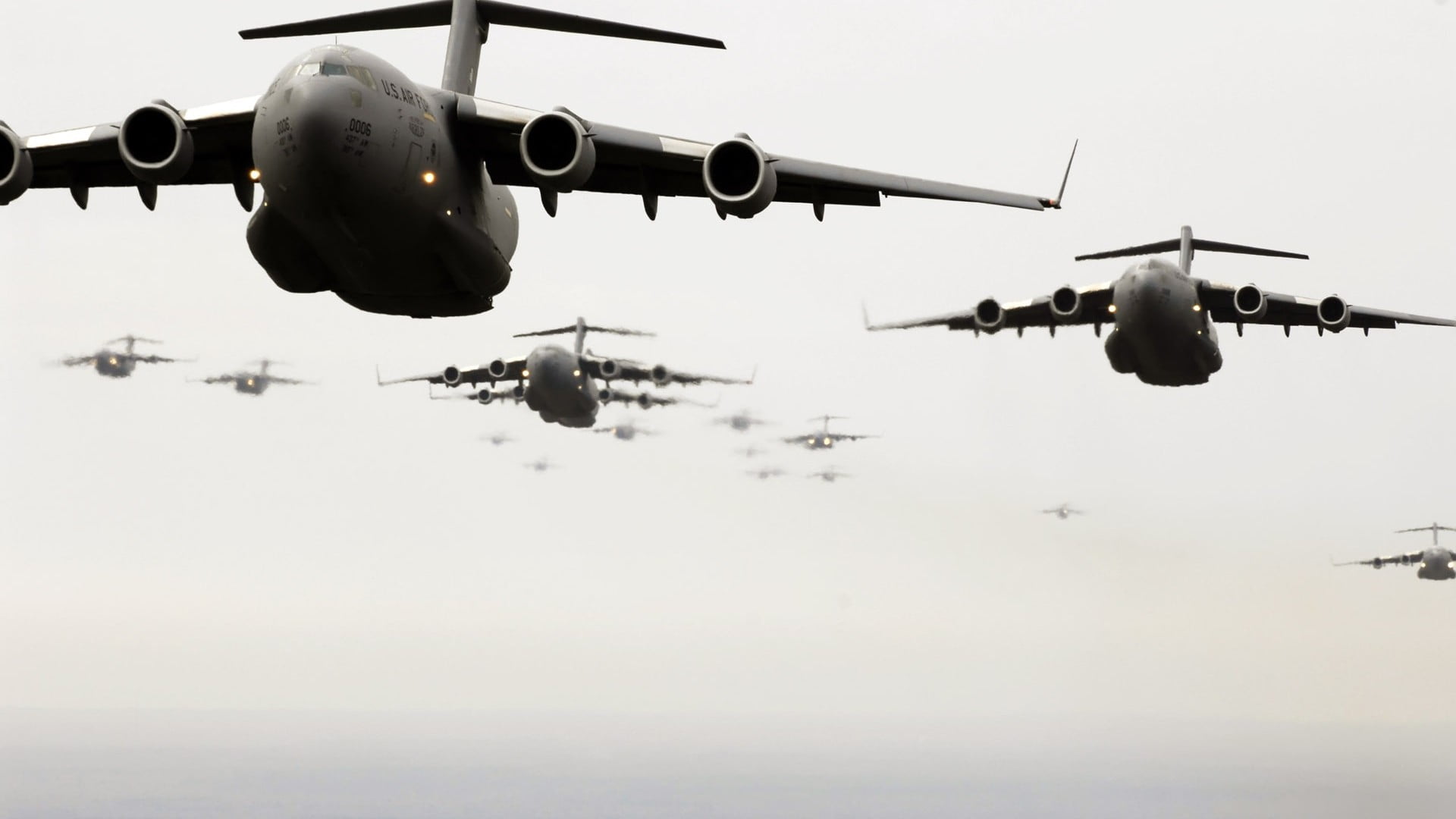 day, jets, flying, aircraft, military aircraft, military, airplane, clear sky, travel, motion, nature, sky, mid-air, Boeing C-17 Globemaster III, 1080P, HD Wallpaper