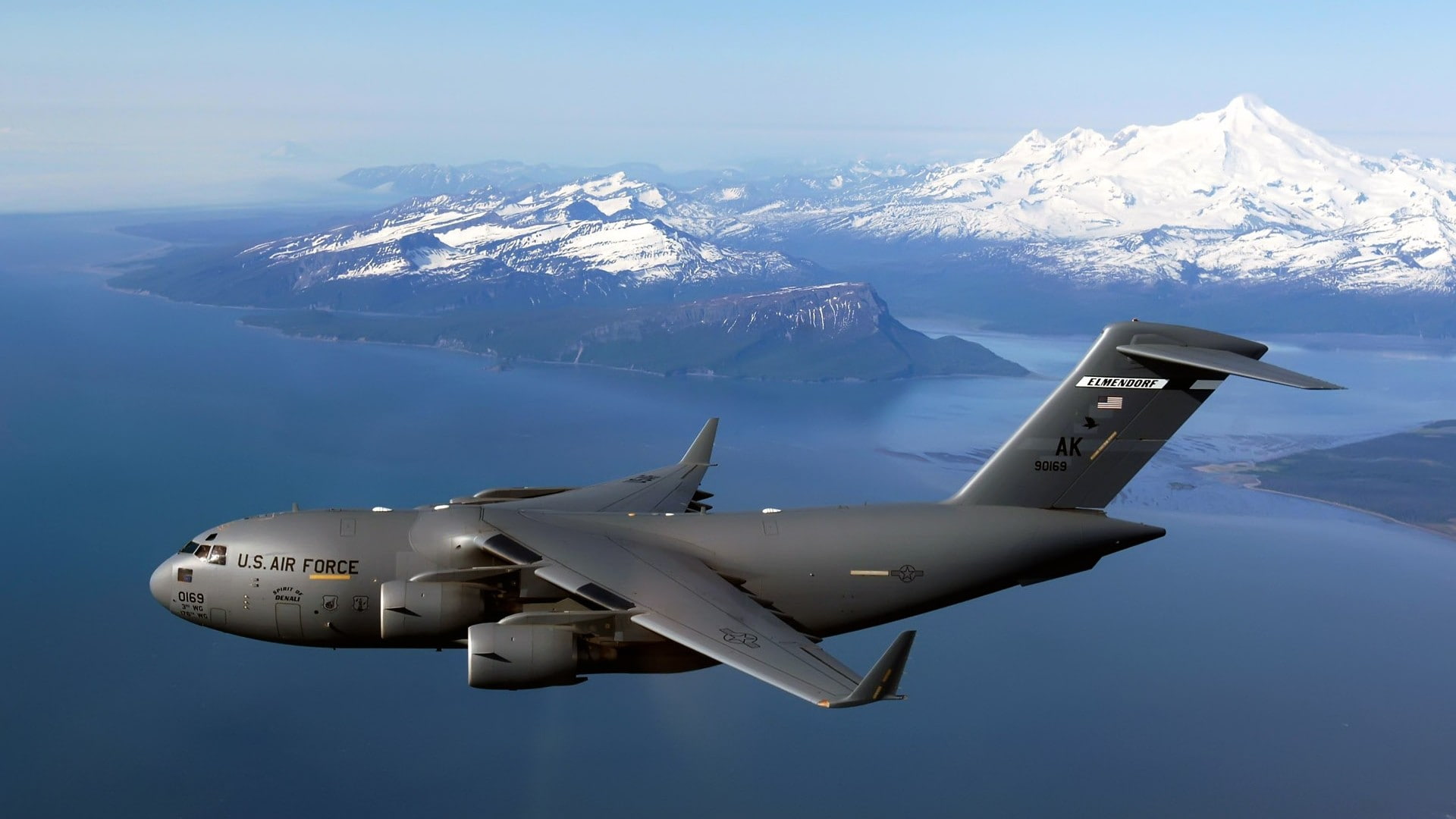 mountain, Boeing C-17 Globemaster III, mode of transportation, jets, mountains, cold temperature, transportation, snow, air force, water, military, 1080P, HD Wallpaper