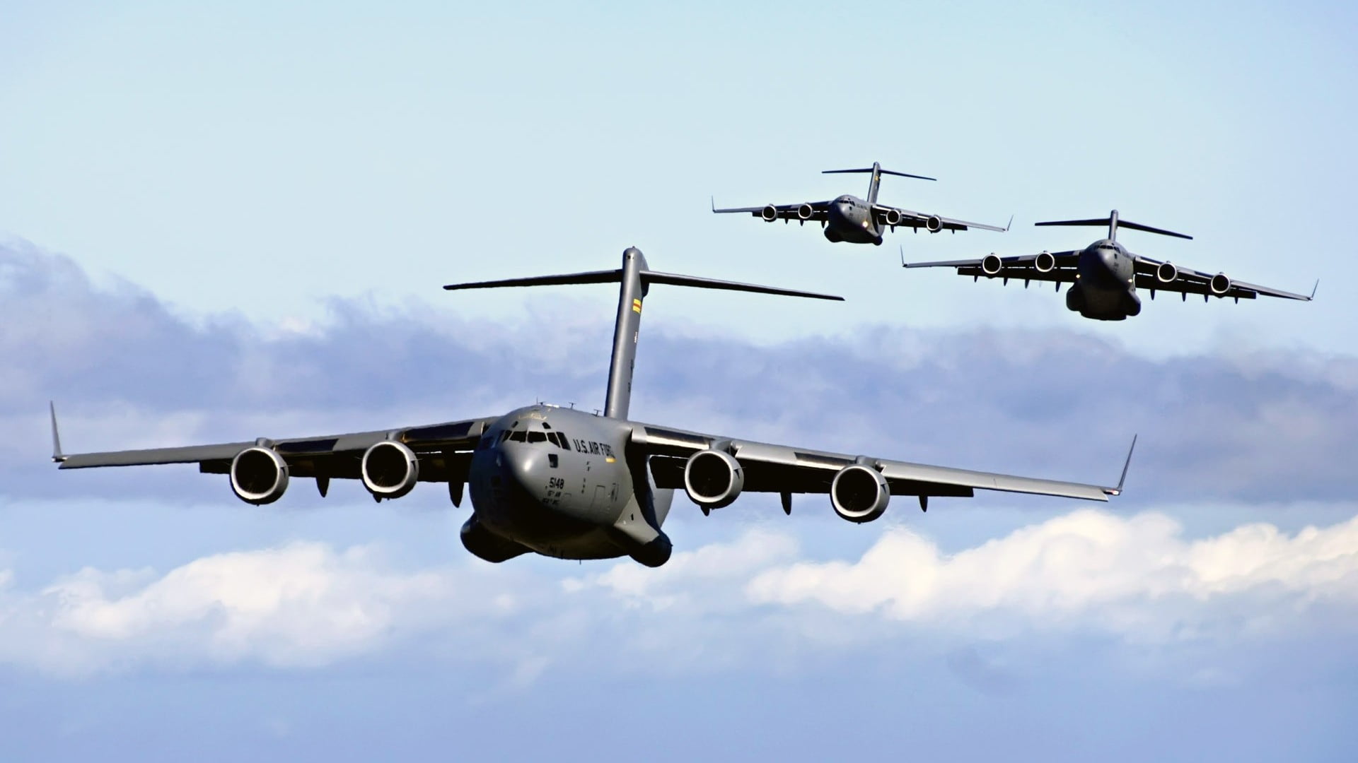air force, gray, motion, aggression, aircraft, on the move, low angle view, day, rod, C-17 Globmaster, no people, government, military, air vehicle, fishing, HD Wallpaper