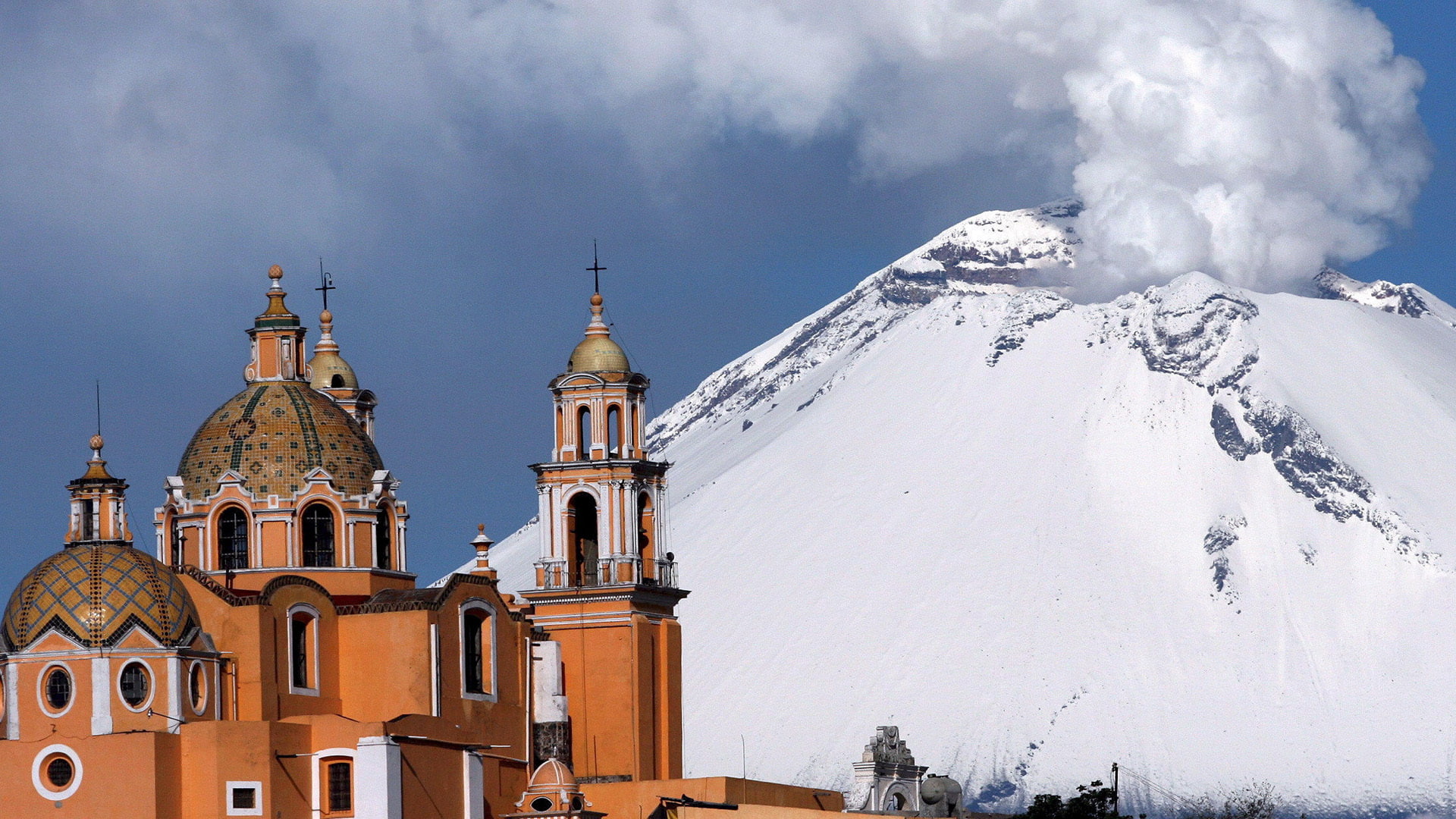 1080P, church, cross, eruption, cathedral, popocatepetl, nature, snow, architecture, steam, mexico, cholula, smoke, volcano, mountains, buildings, HD Wallpaper