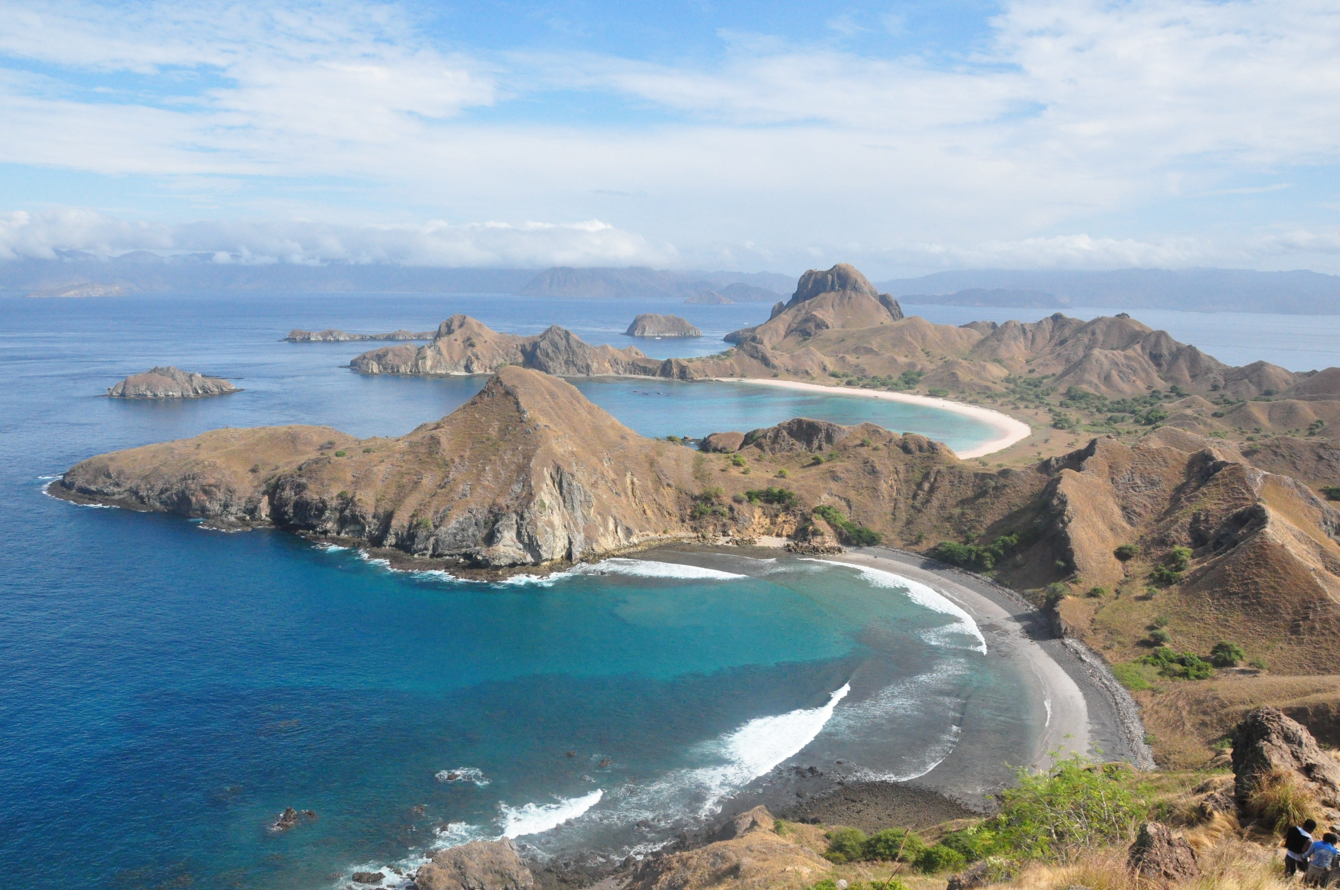 sea, scenics - nature, pantai, tranquil scene, indonesia, 4K, nature, leisure, komodo, environment, sky, lagoon, blue, water, turquoise colored, padarisland, HD Wallpaper
