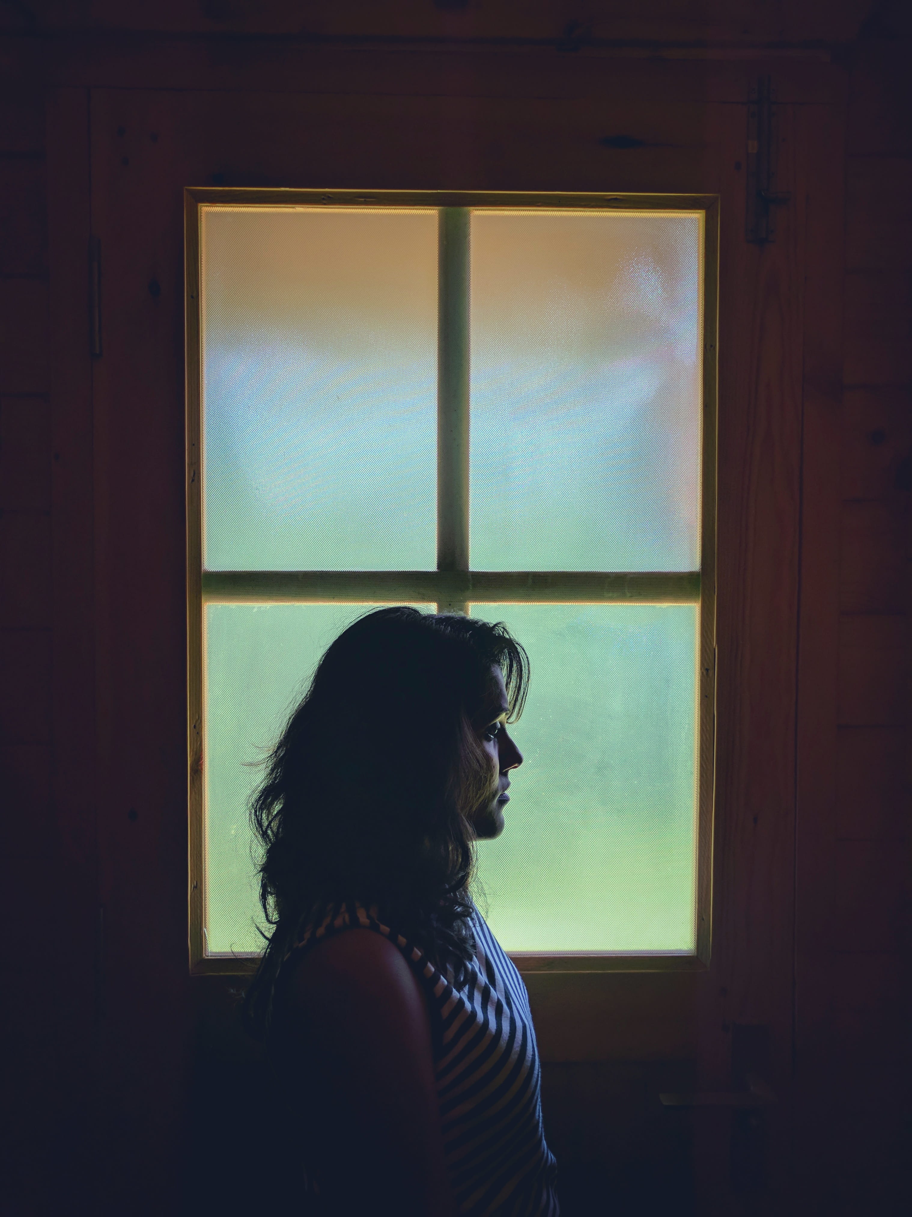 mumbai, colours, contemplation, indian, window, headshot, portrait, indoors, young women, real people, india, young adult, hairstyle, lifestyles, standing, Phone HD Wallpaper
