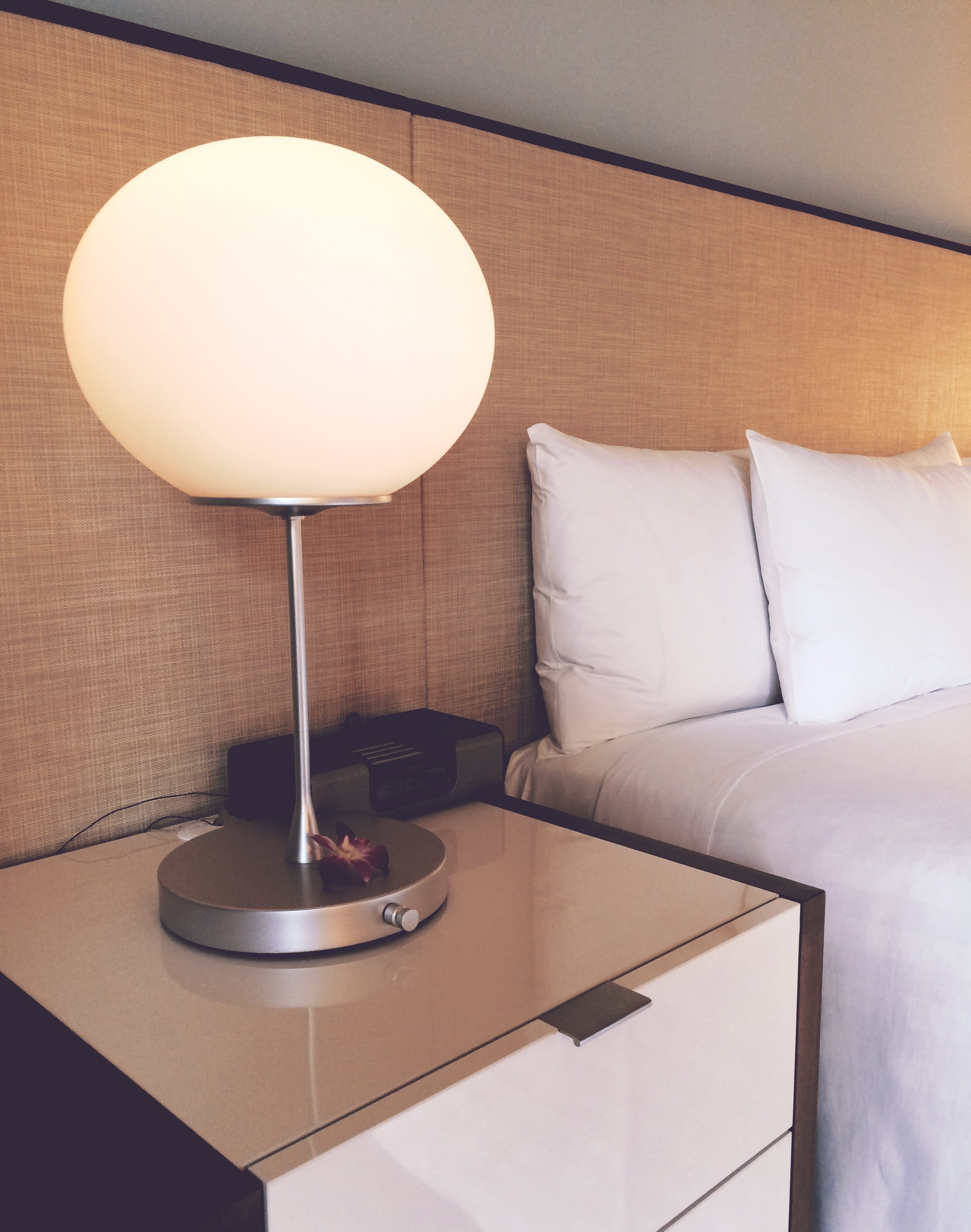 electric lamp, nightstand, rest, regency, lamp, cushion, mattress, business, luxury, design, sheets, sofa, light, interior, wall - building feature, modern, Phone HD Wallpaper