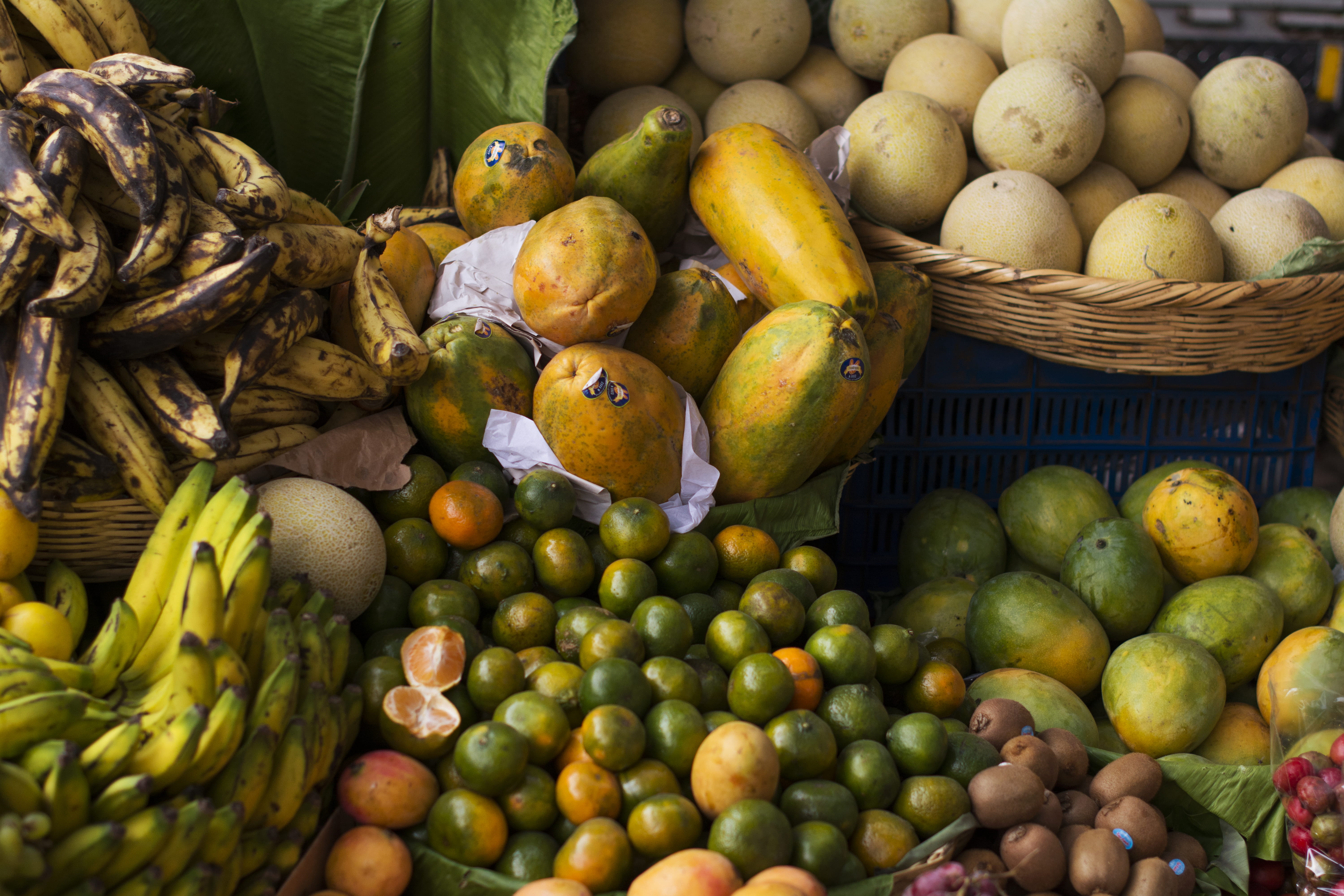 fruit basket, for sale, pear, fruit stand, wellbeing, retail, plantain, choice, lime, banana, food, variation, abundance, melon, market stall, day, large group of objects, HD Wallpaper