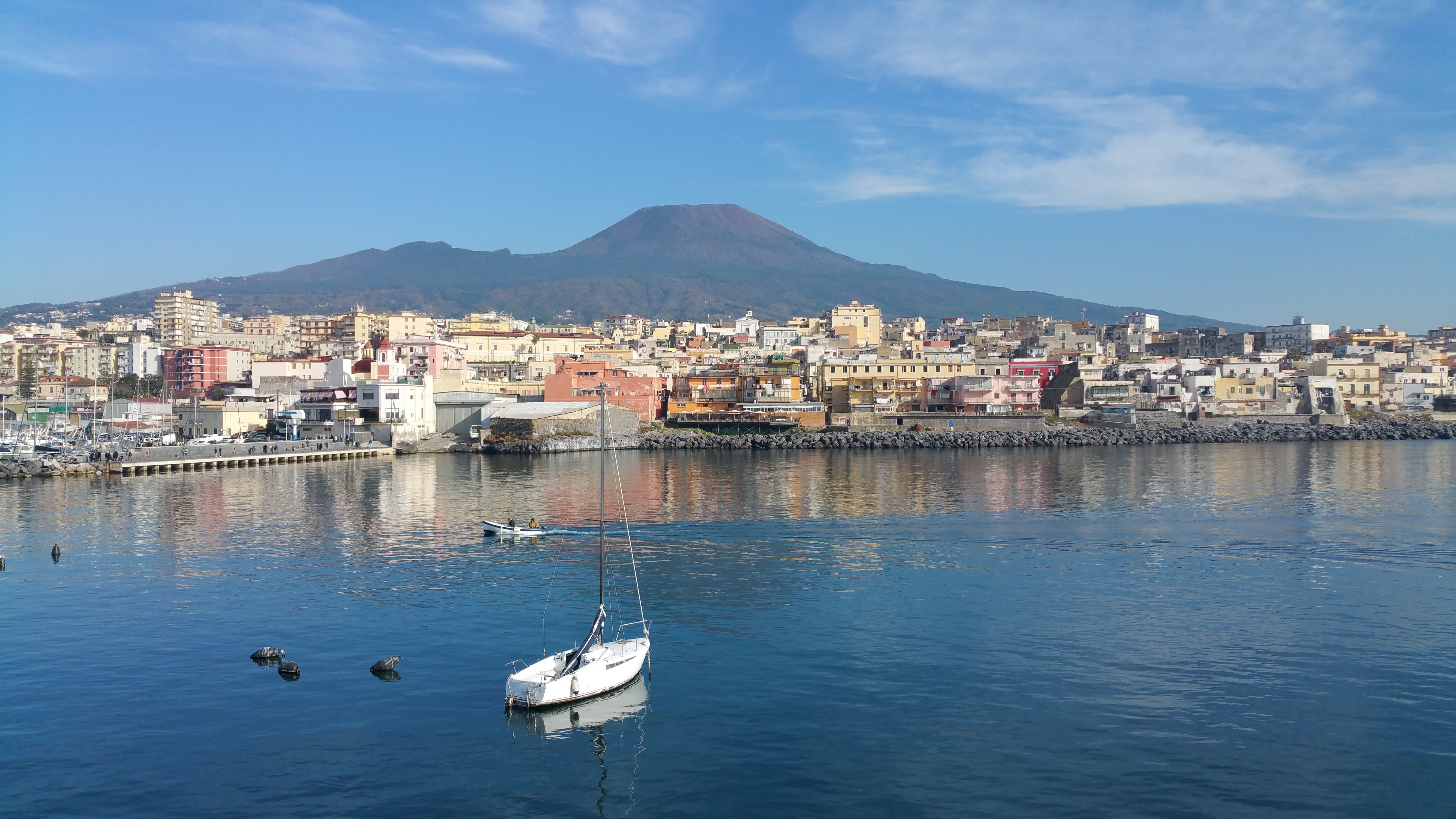 built structure, waters, 5K, vesuvius, bird, residential district, animal wildlife, water, animal, day, building, naples, animals in the wild, mountain, HD Wallpaper