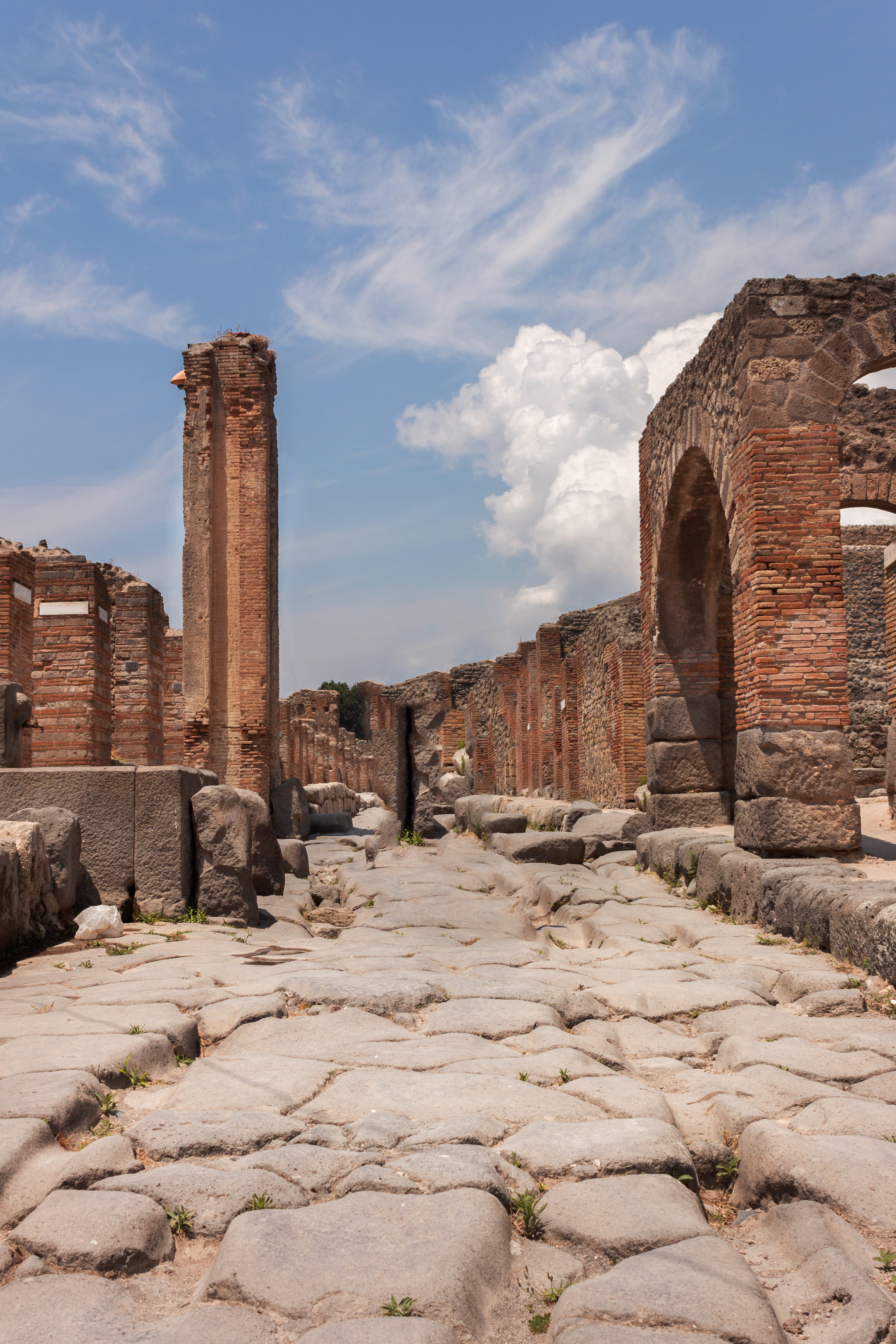 damaged, day, tourism, architecture, stone wall, outdoors, history, architectural column, ancient civilization, Pompei, ruined, no people, relic, travel, Phone HD Wallpaper