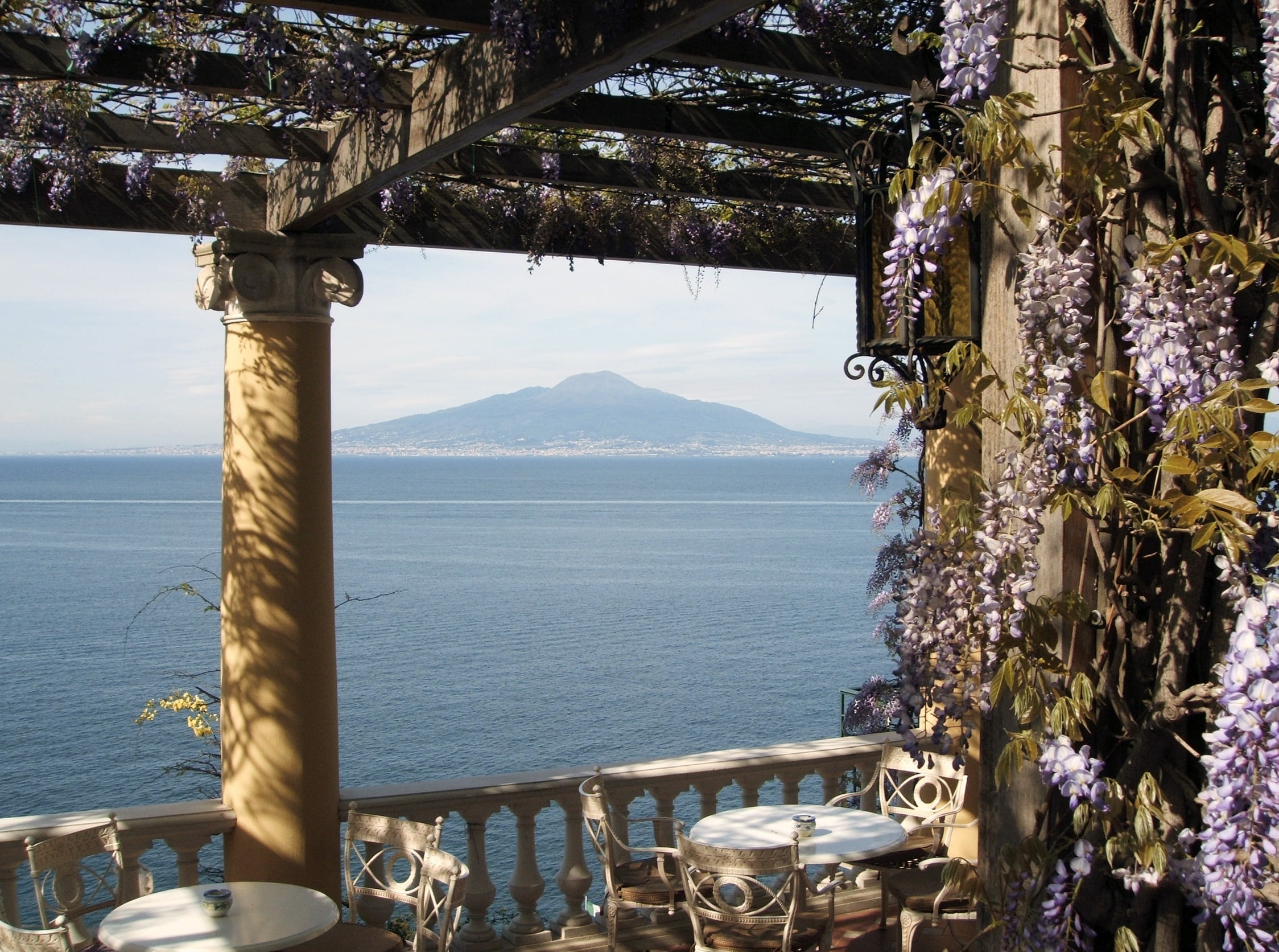 body, sky, built structure, plant, mountain range, outdoors, vesuvius, volcano, tranquil scene, water, gulf of naples, table, tranquility, terrace, bower, HD Wallpaper