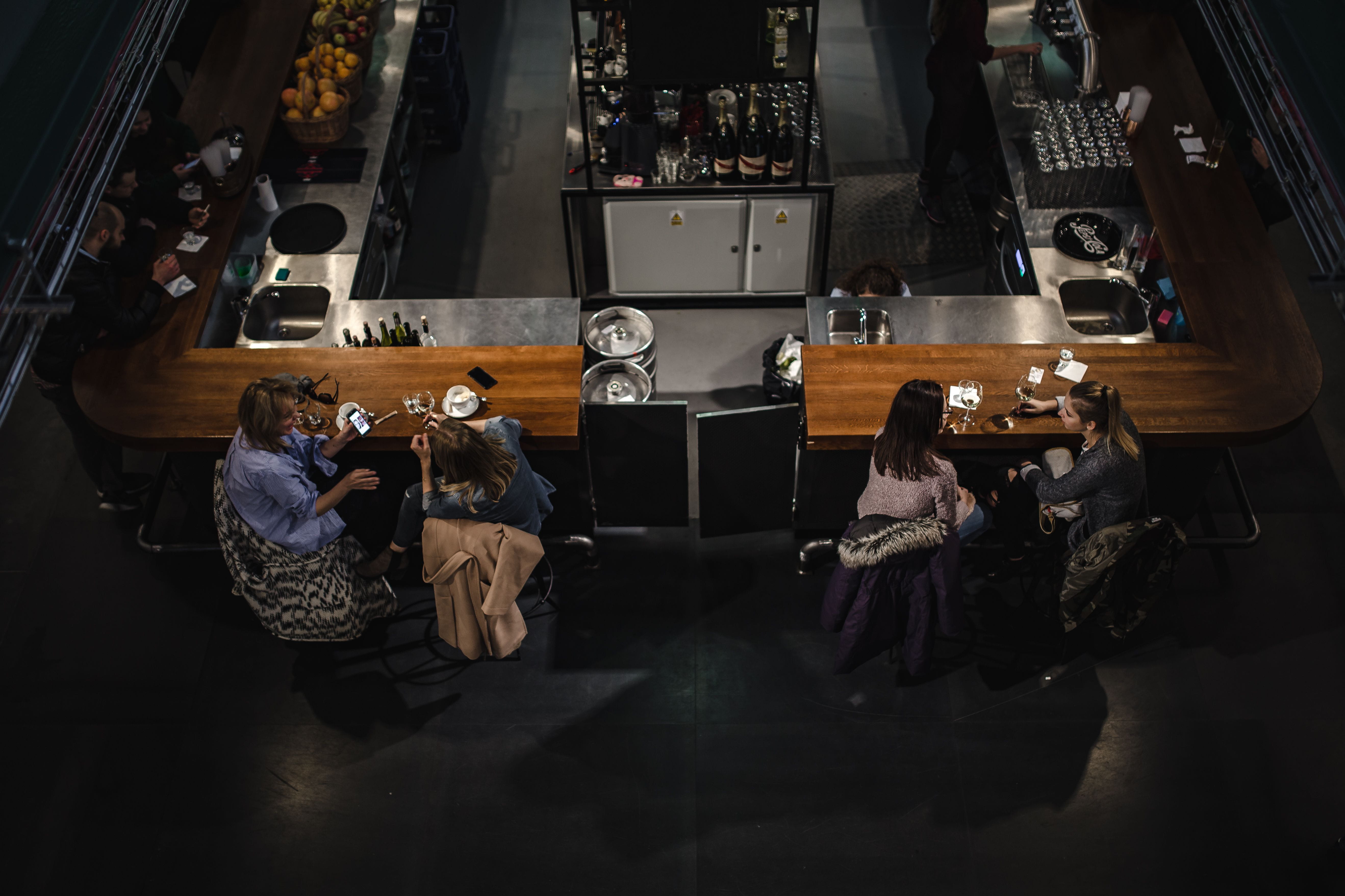 medium group of people, shoppers, warsaw, seat, group of people, koszyki, sitting, business, Poland, table, lifestyles, adult, indoor, 5K, men, relaxation, HD Wallpaper