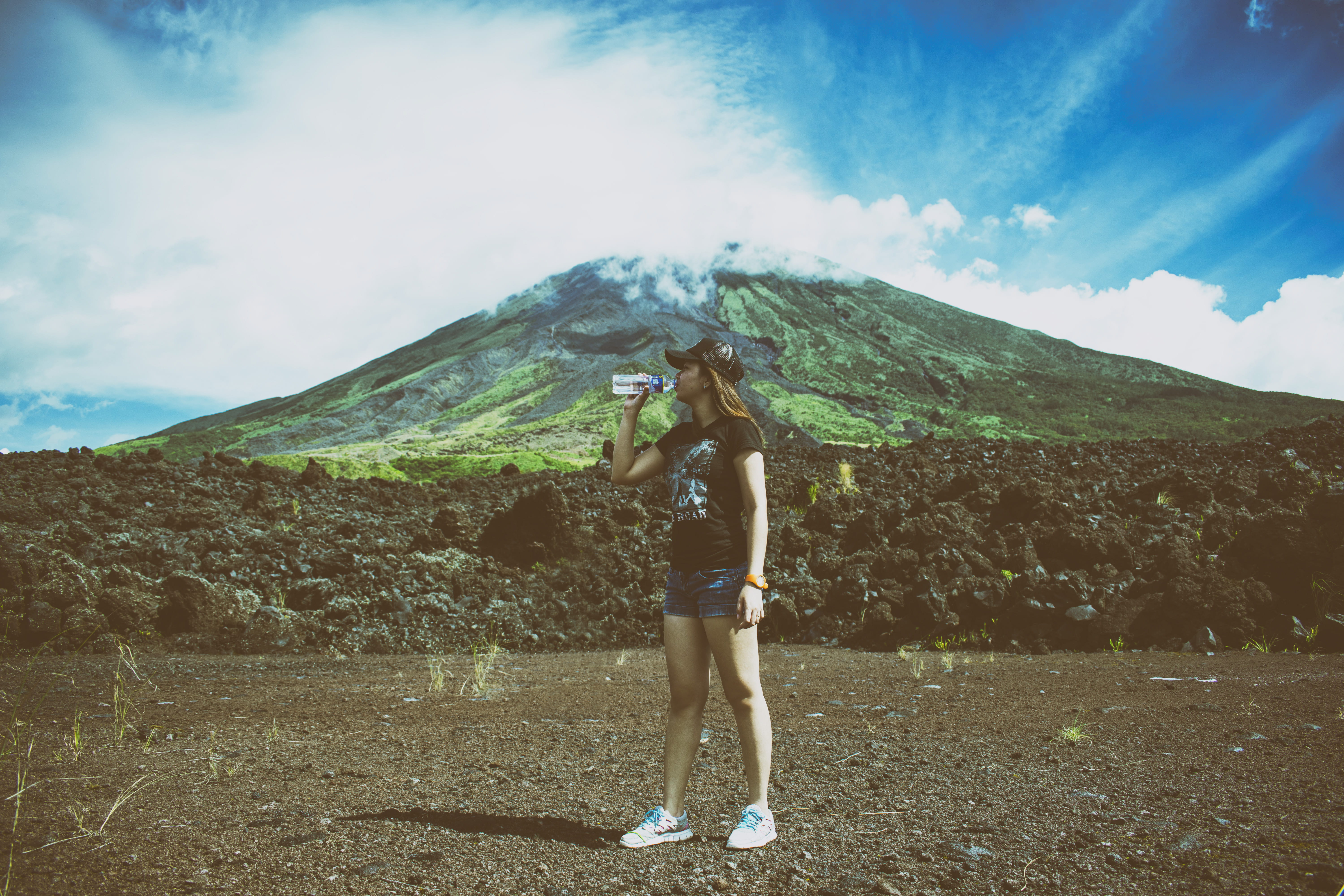 lifestyles, landscape, casual, girl, leisure, travel, land, leisure activity, human arm, female, beauty in nature, casual clothing, adventure, person, Mayon, HD Wallpaper