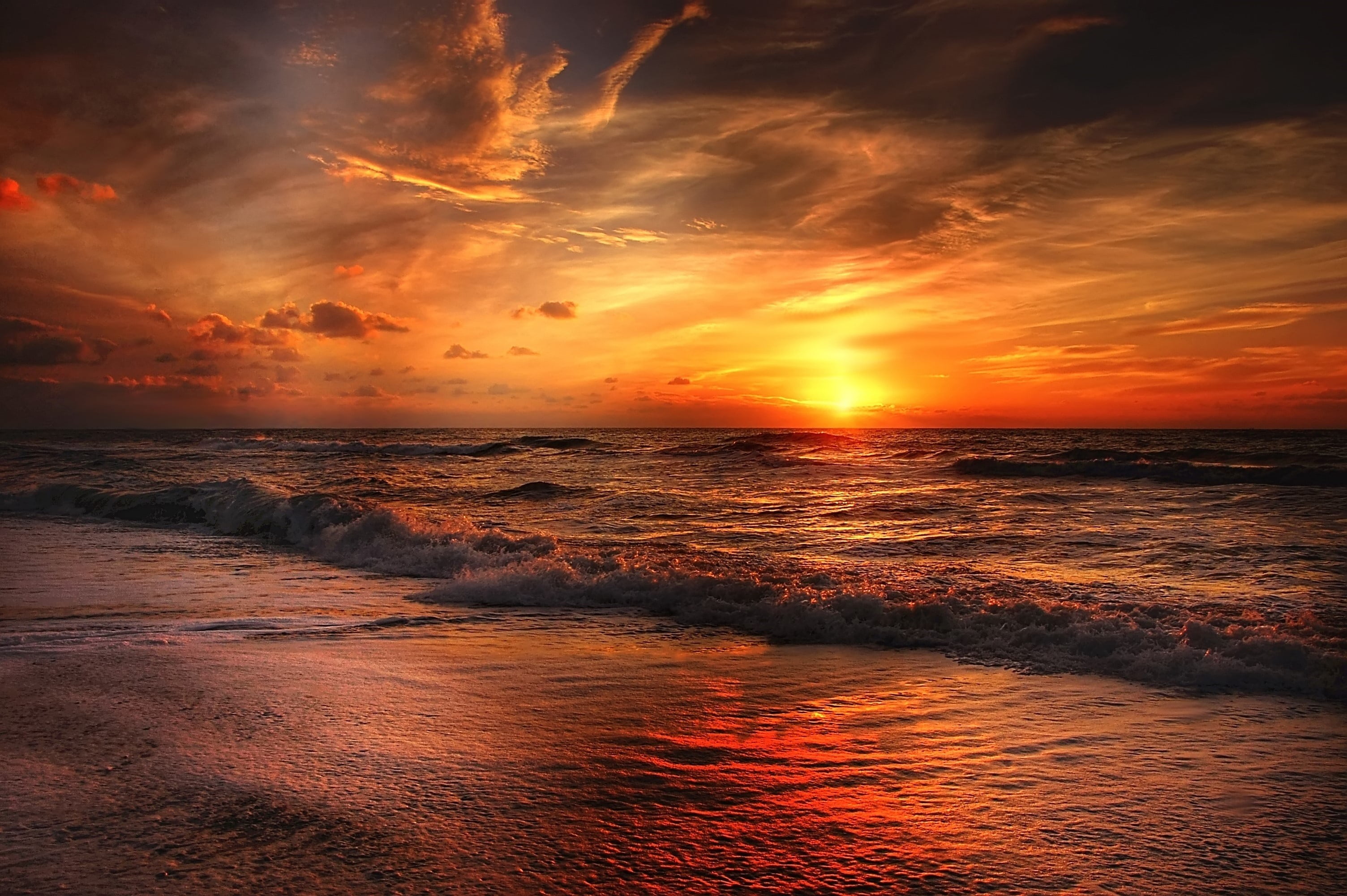 sea, scenics - nature, horizon over water, tranquility, white, outdoors, reflection, horizon, sunset, clouds, nature, no people, beach, land, photo, cloud - sky, HD Wallpaper