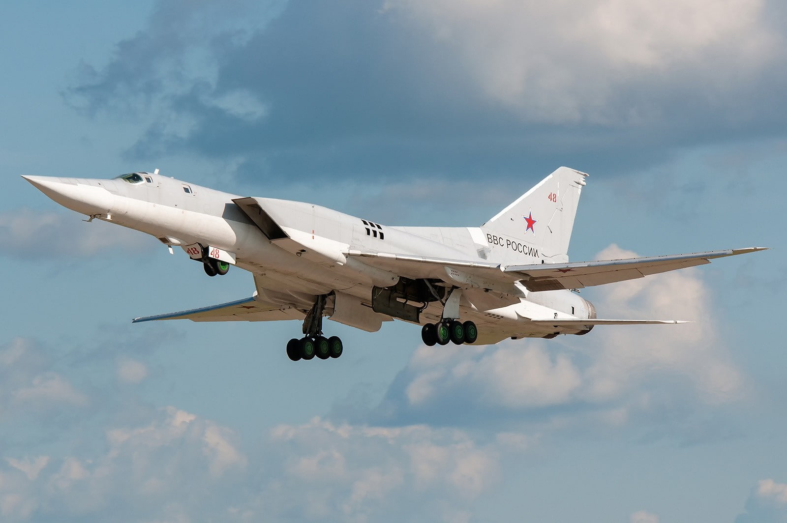 on the move, travel, aerospace industry, day, motion, nature, Bomber, Tupolev Tu-22M3, air force, transportation, no people, outdoors, flying, airplane, HD Wallpaper