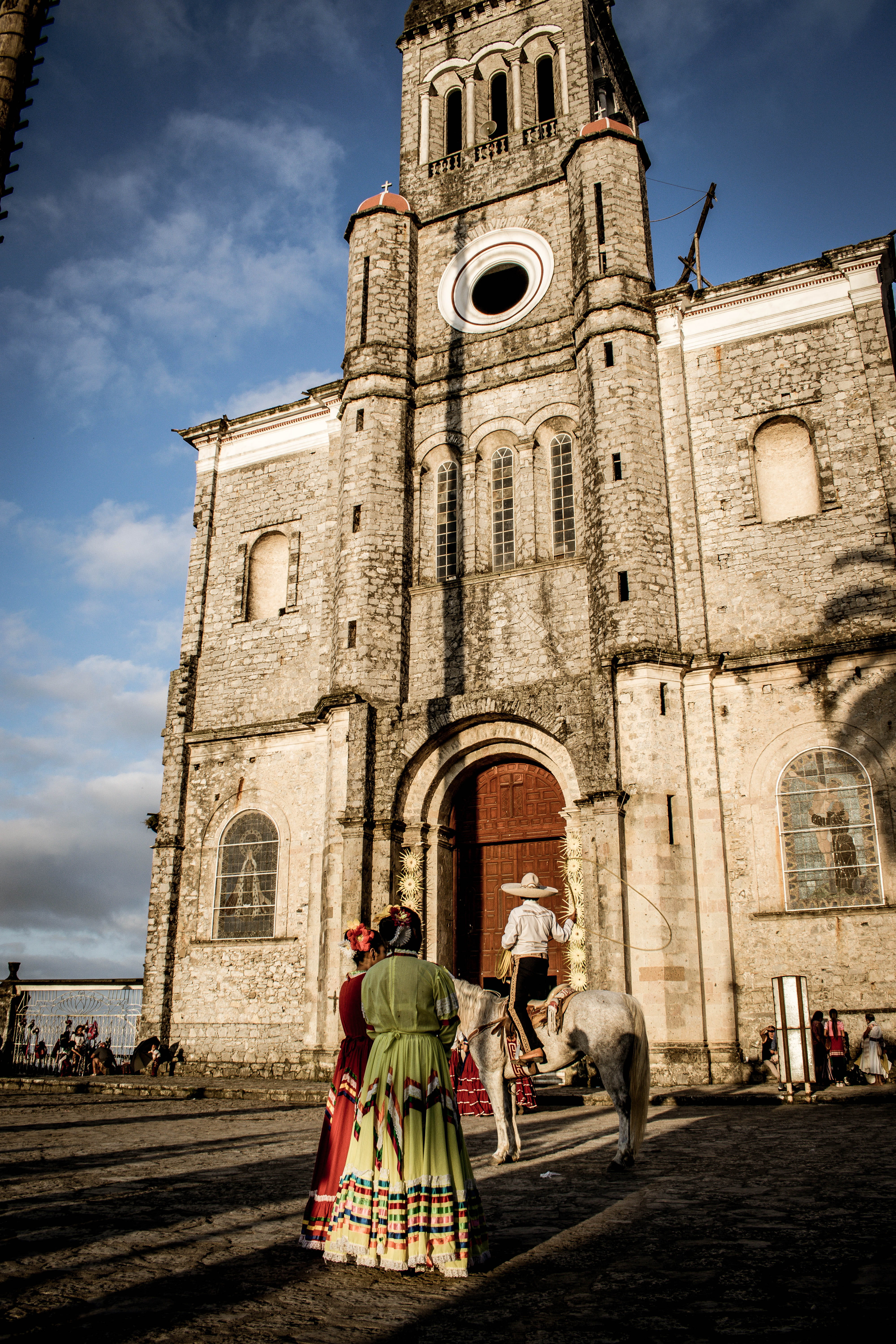 church, built structure, building, catedral, pueblo mágico, cuetzalan, belief, architecture, women, the past, history, day, religion, 5K, real people, Phone HD Wallpaper
