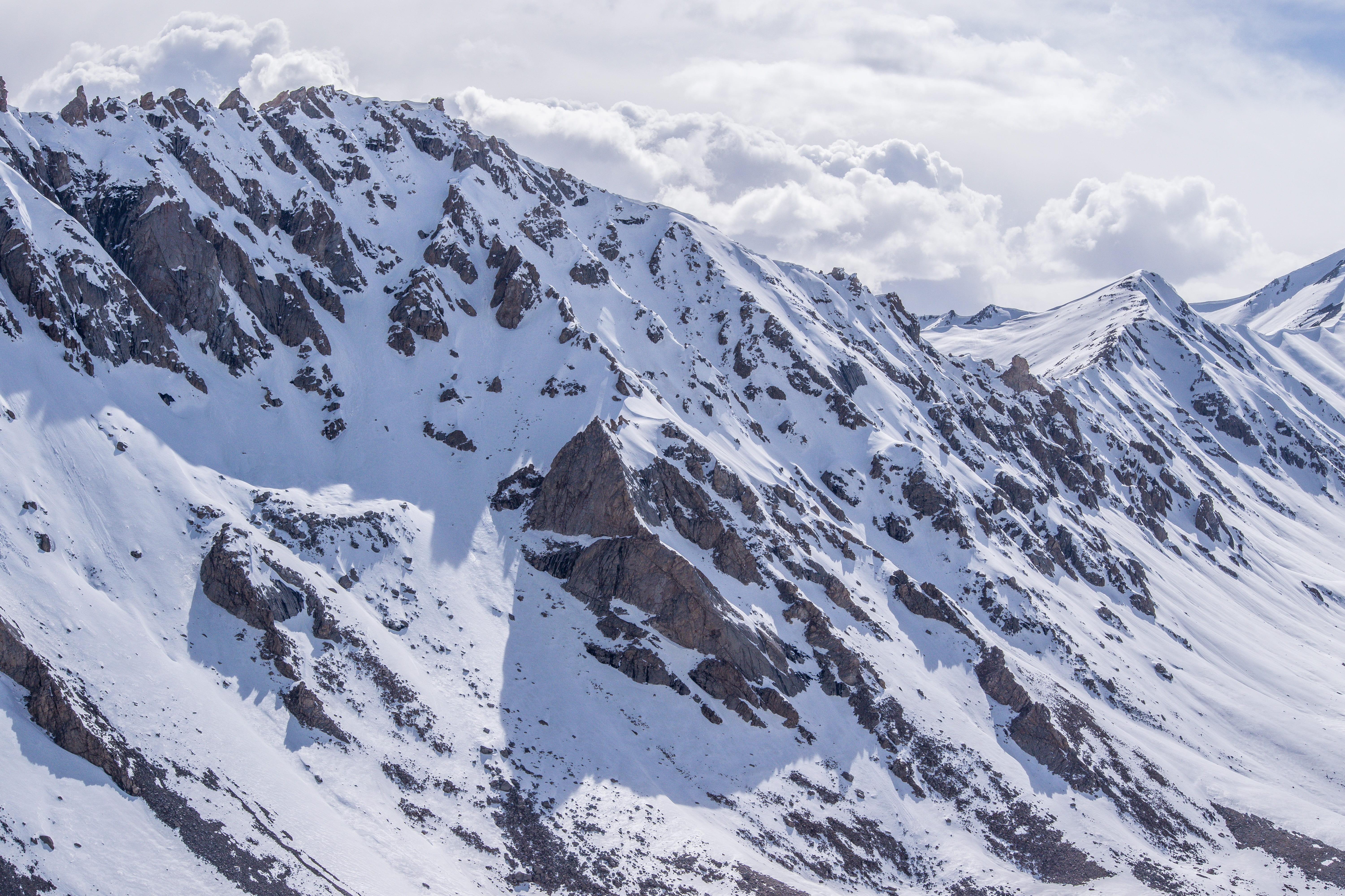 snowcapped mountain, white color, ice, himalaya, nature, 5K, leh, sky, glacier, non-urban scene, kashmir, outdoors, scenics - nature, himalayan range, HD Wallpaper