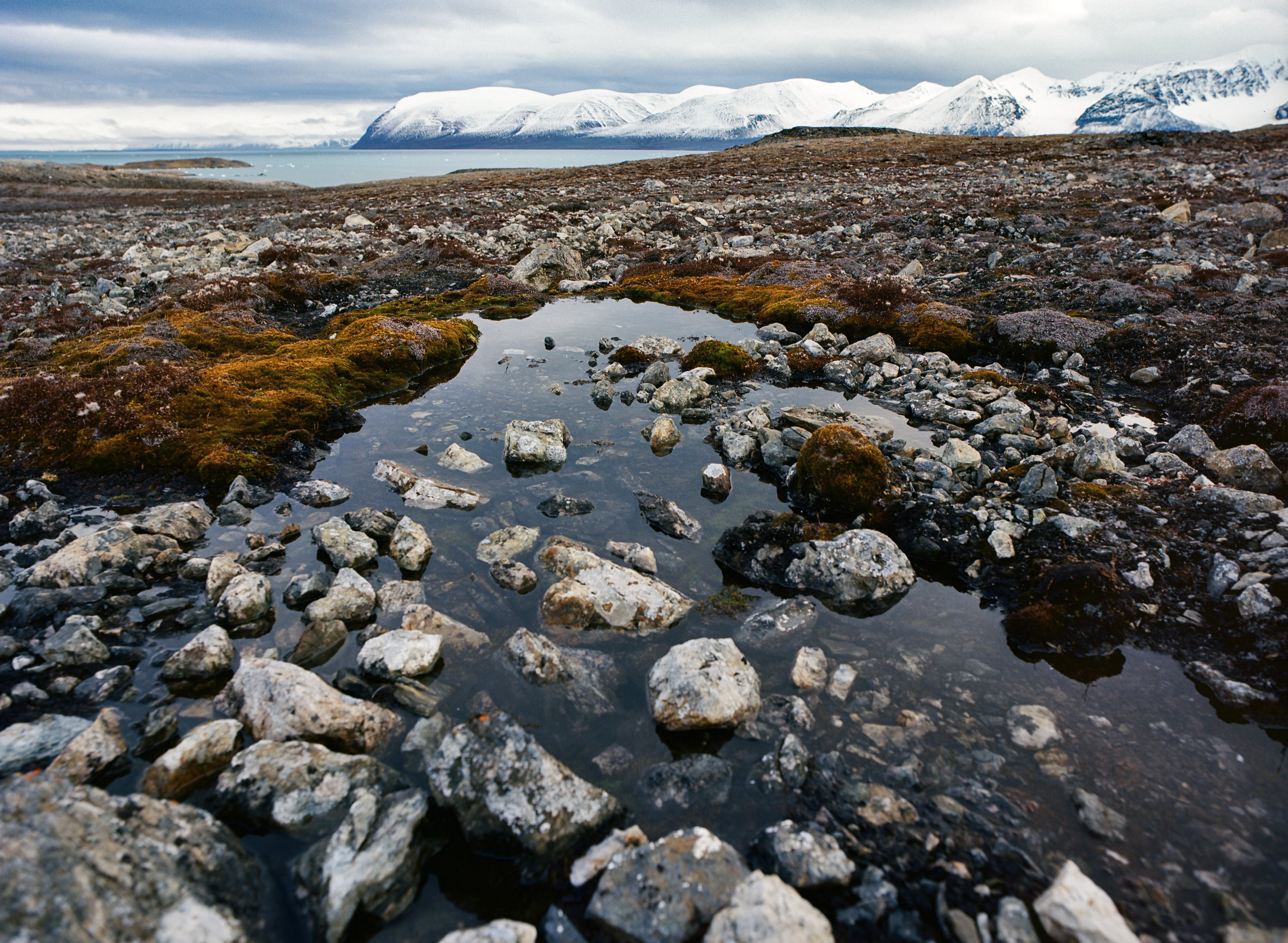 stones, Norway, landscape, glacier, portra, outdoors, Remote, global  north, snow, cold, arctic  longyearbyen, 4K, scenics, sea ice, rock - Object, iceland, HD Wallpaper
