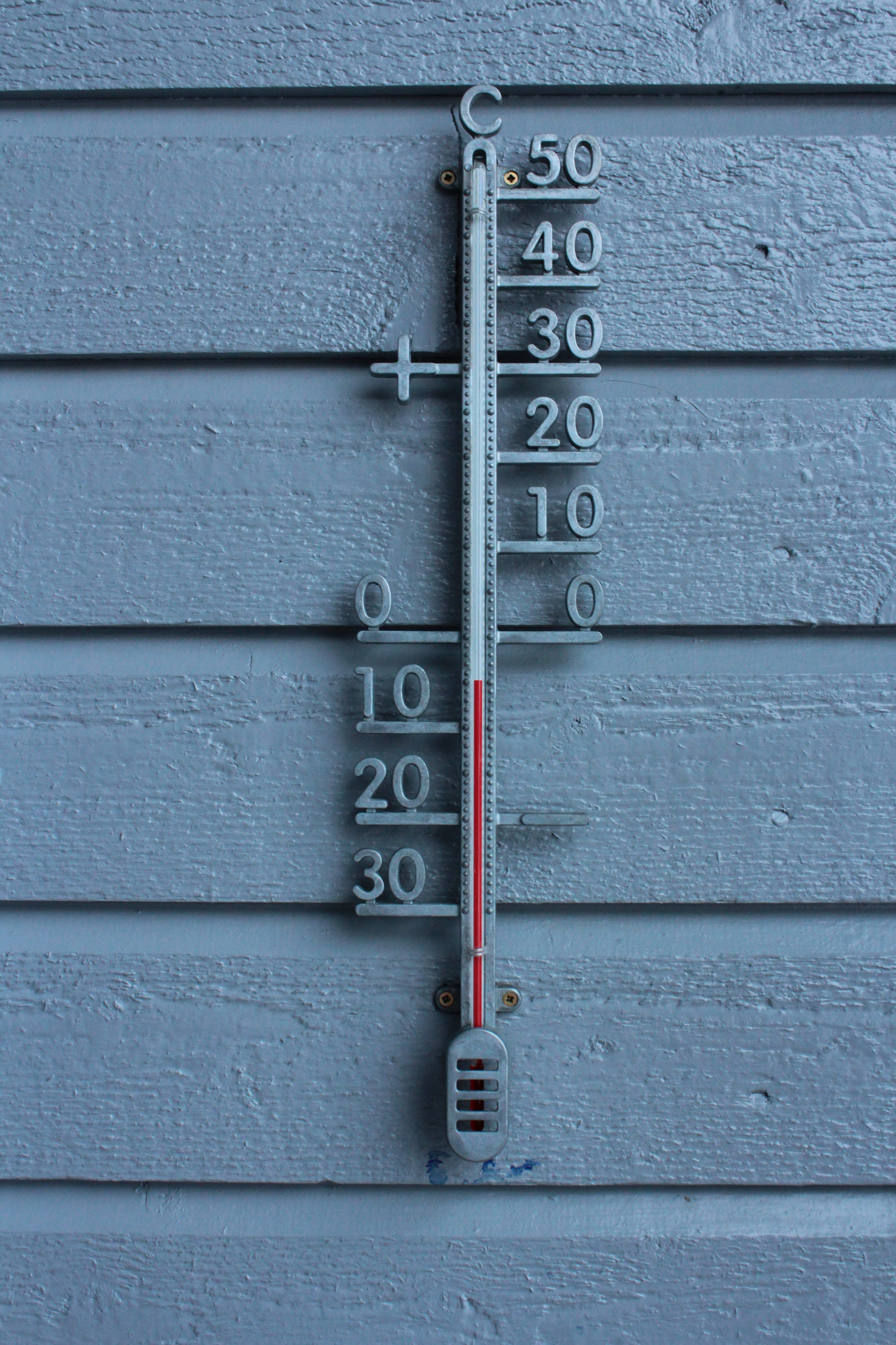 concrete, door, architecture, red, Thermometer, norway, outdoors, public mailbox, no people, protection, gray, communication, Winter, 5K, garage, security, Phone HD Wallpaper