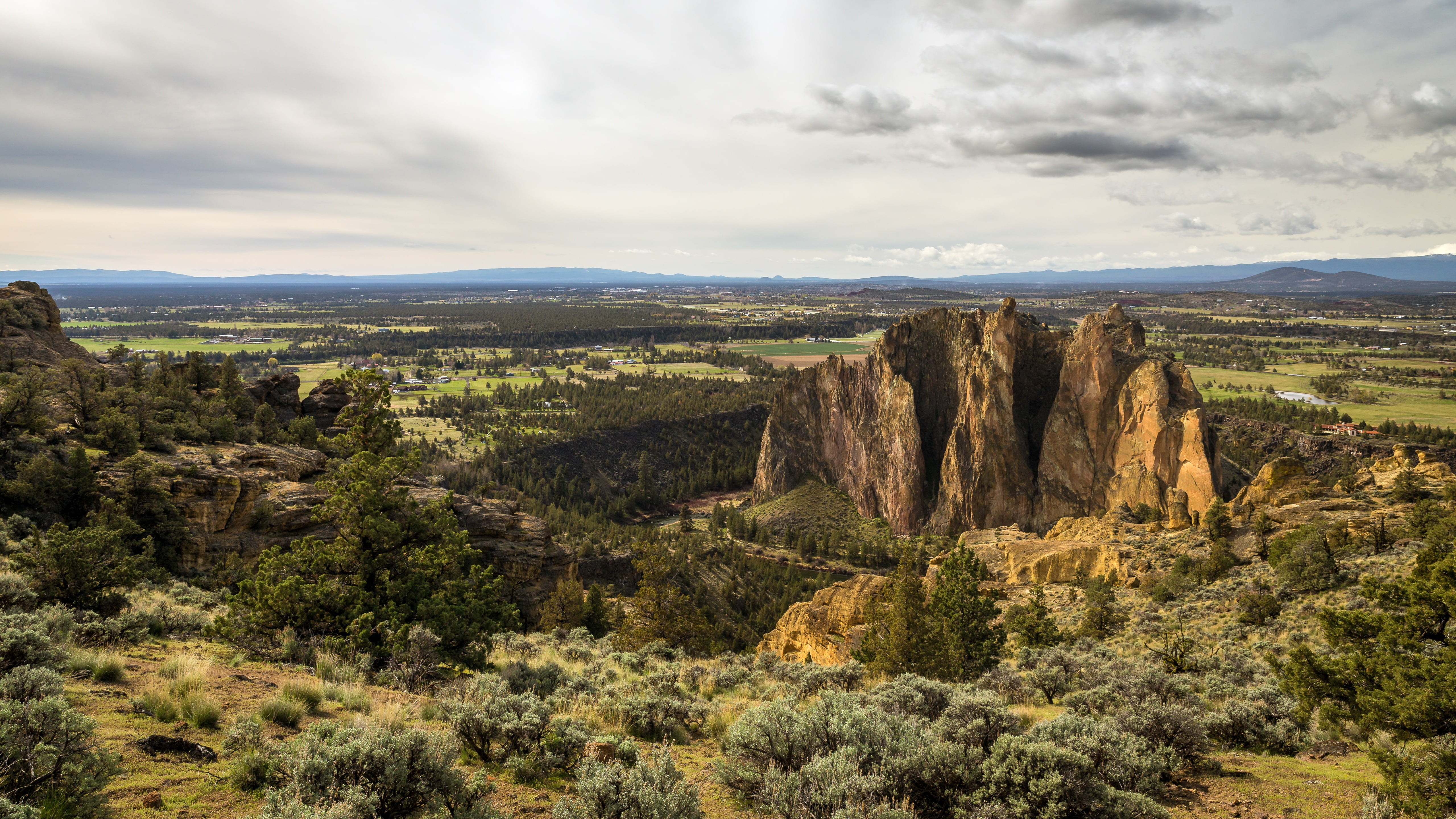 badlands, smith rock state park, ecosystem, rock, day, wilderness, nature reserve, cloud, outdoors, 5K, scenics - nature, smith rock, landscape, solid, HD Wallpaper