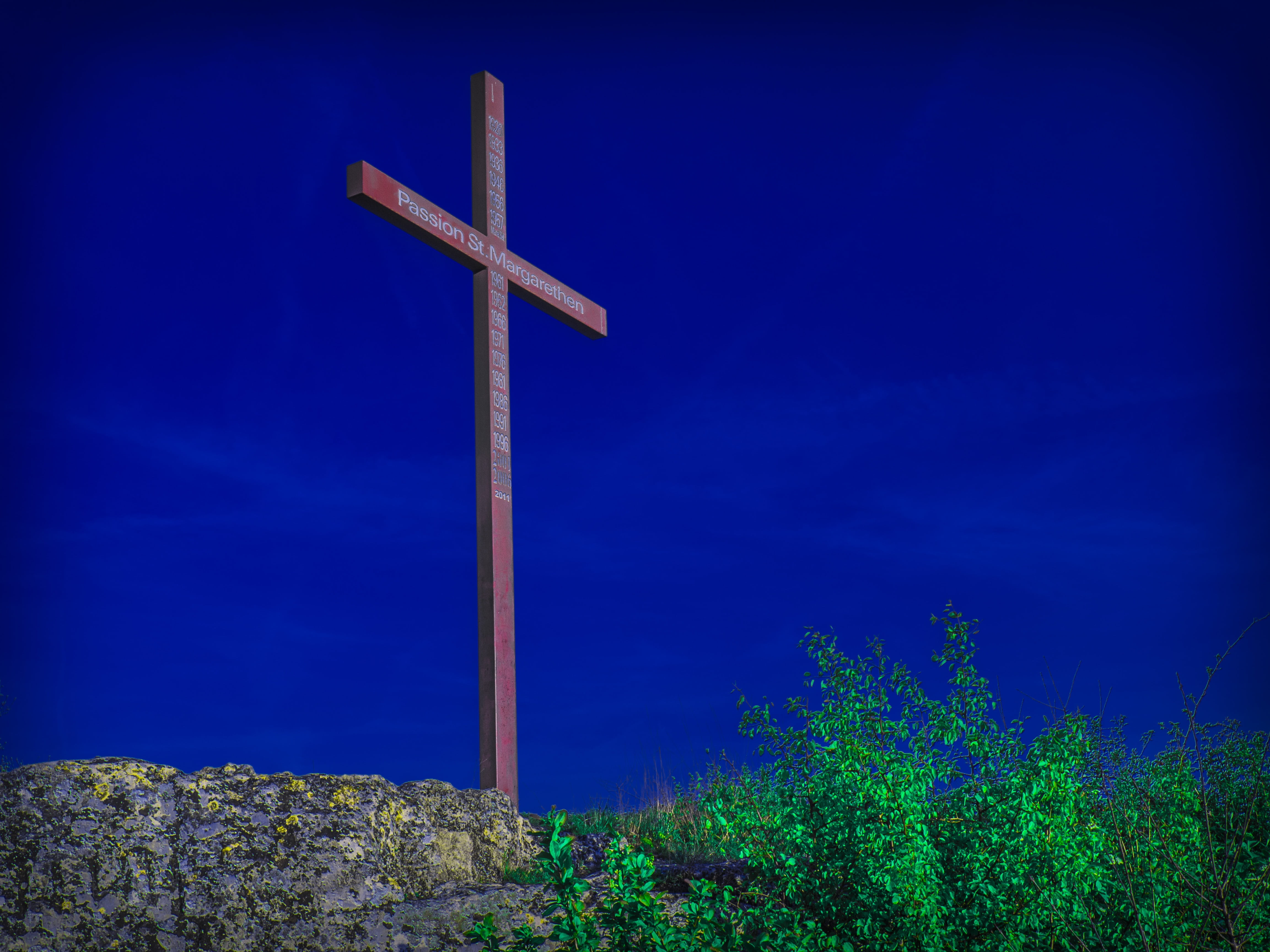 religion, plant, 4K, cross, no people, outdoors, land, cloud - sky, belief, good friday, beauty in nature, landscape, spirituality, tranquility, sky, environment, HD Wallpaper