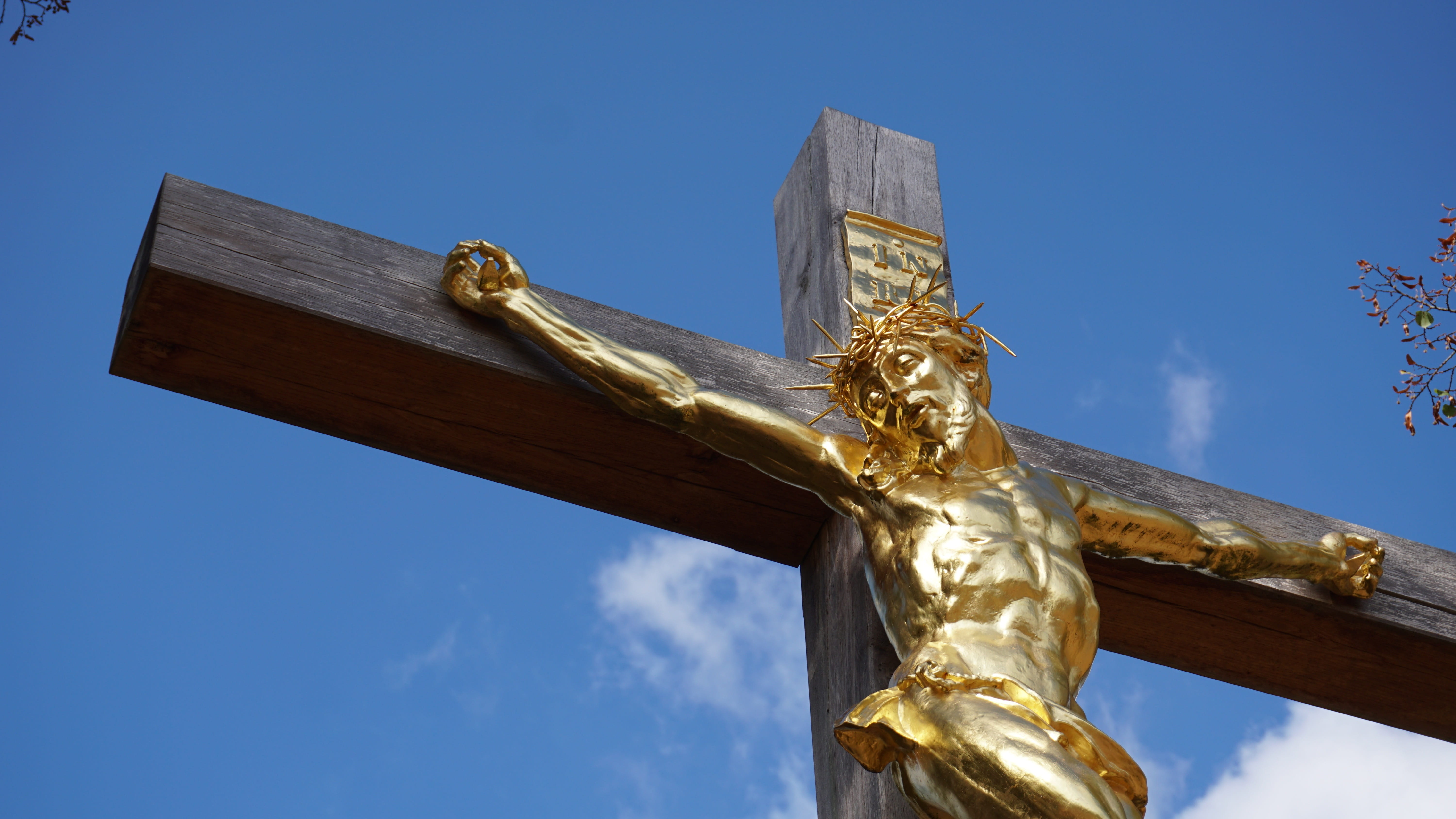 jesus, 5K, religion, no people, gold, christianity, built structure, bible, blue, female likeness, god, art and craft, nature, believe, low angle view, HD Wallpaper