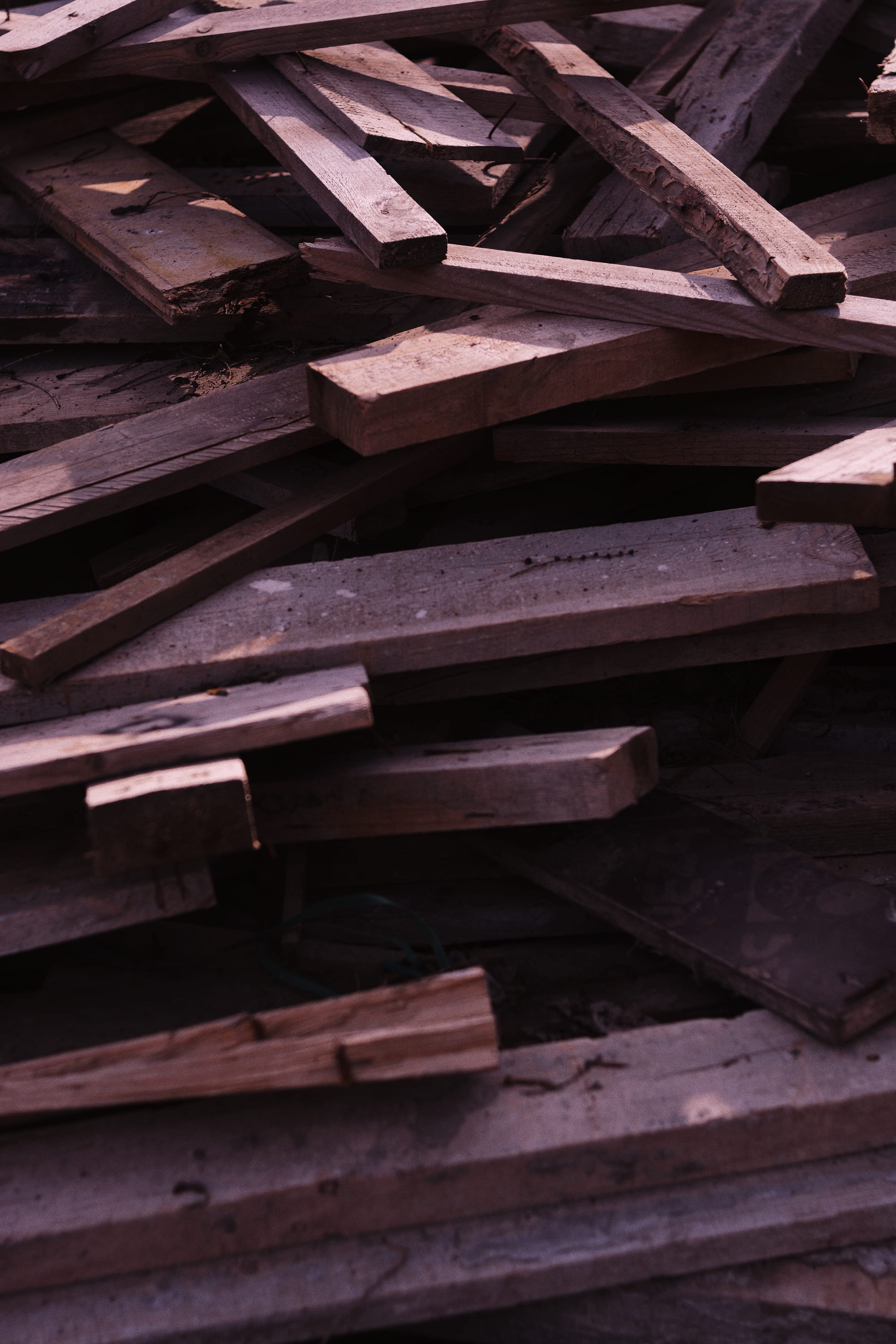 backgrounds, texture, no people, large group of objects, full frame, abundance, stack, background, railway, furniture, bench, brown, close-up, Phone HD Wallpaper