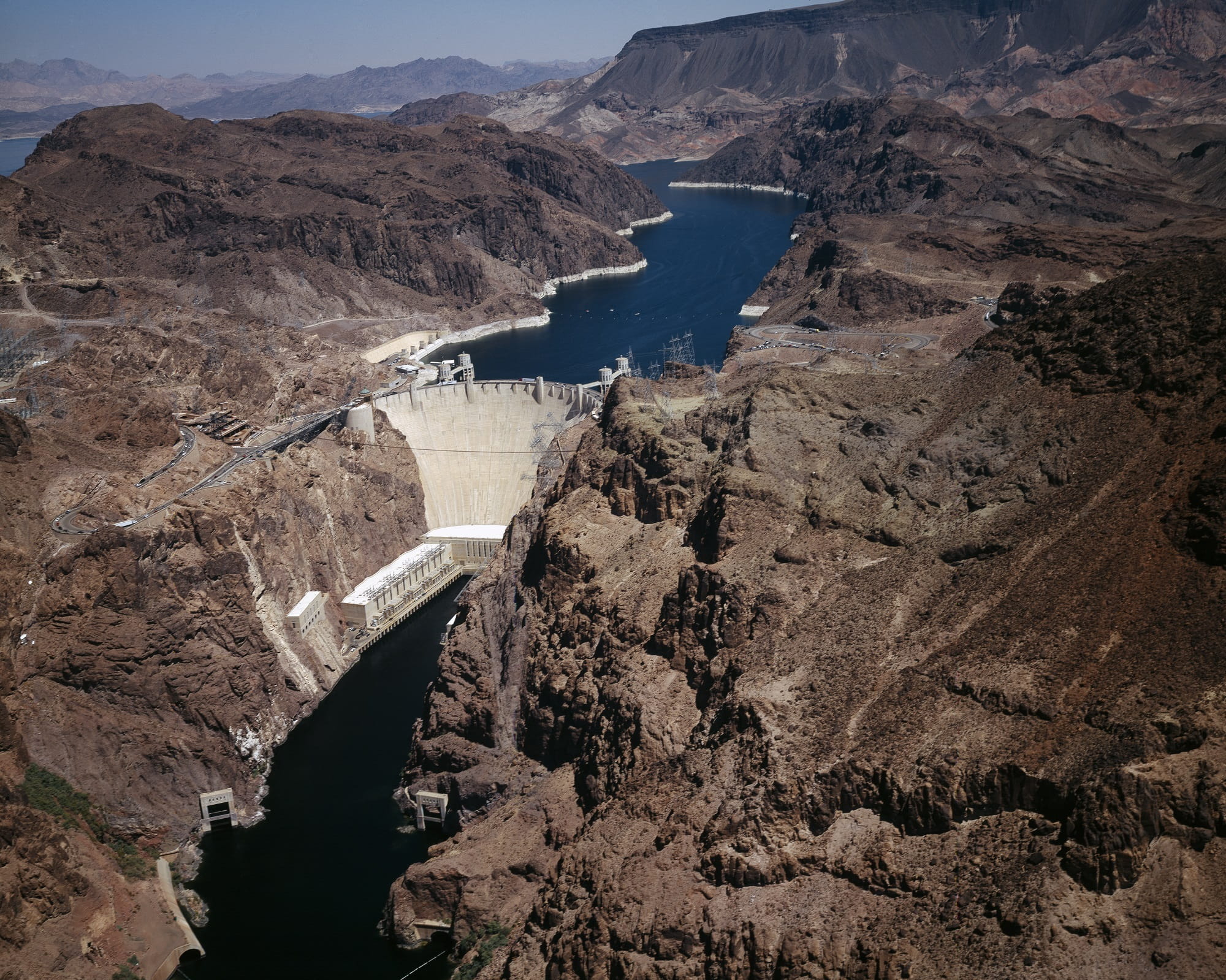 outdoors, mountain, structure, engineering, Mead, environment, energy, rock formation, Lake Mead, electric, canyon, concrete, Colorado River, Colorado, HD Wallpaper