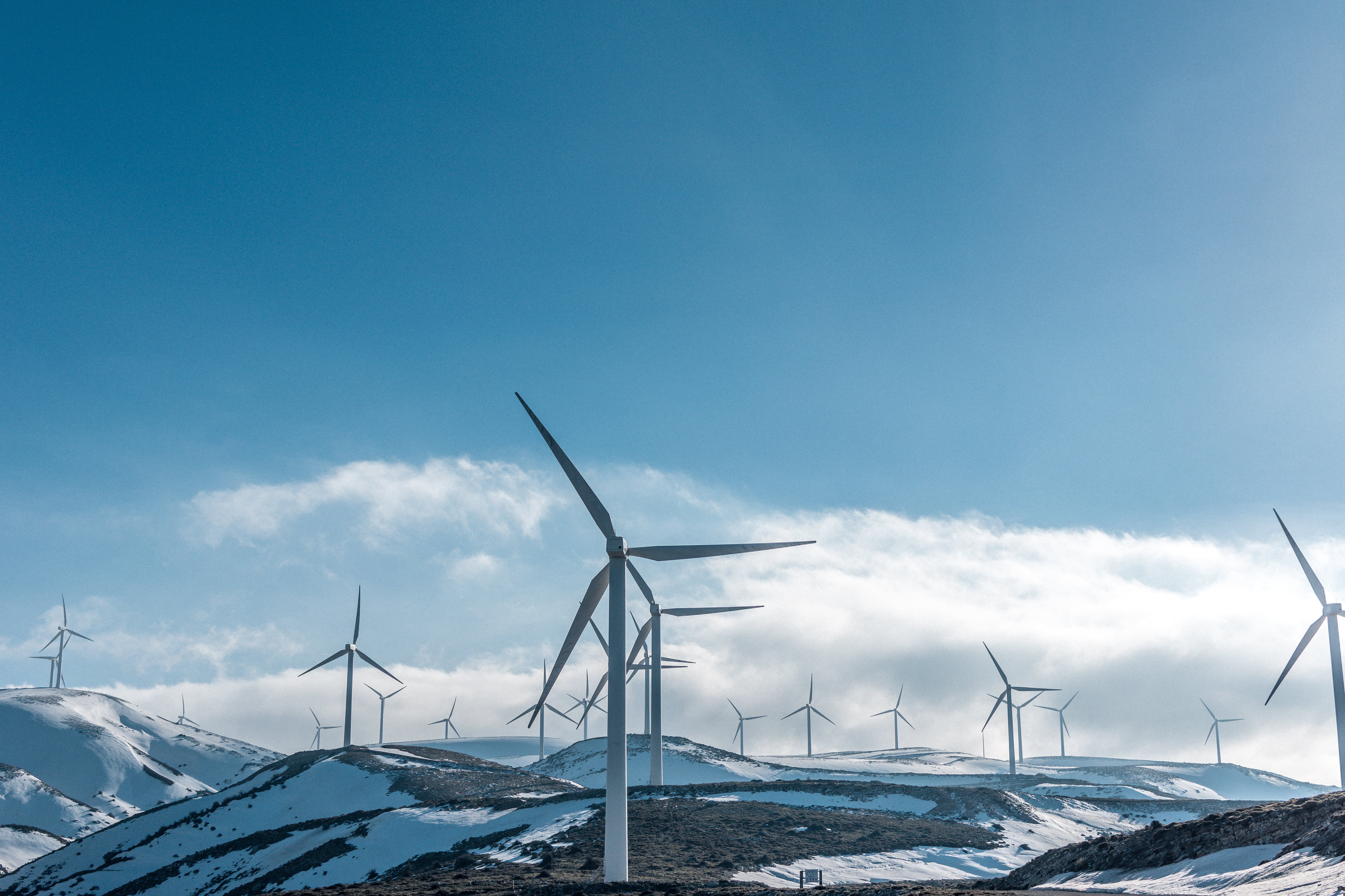 white, snowcapped mountain, wind power, fuel and power generation, sustainable resources, mountain, electricity, technology, travel, no people, power supply, HD Wallpaper