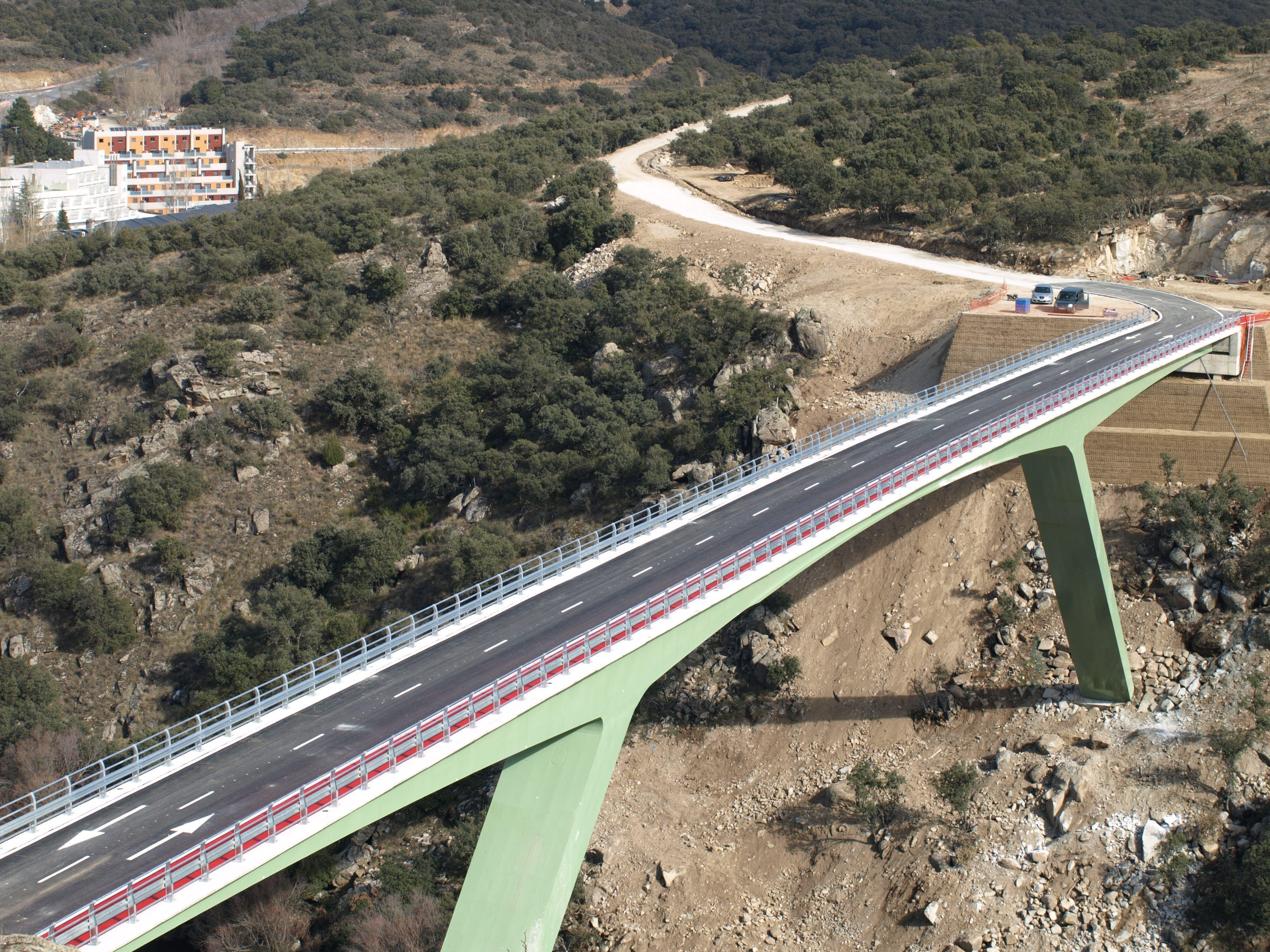 architecture, 2K, multiple lane highway, built structure, high angle view, tourism, car, outdoors, bridge, mode of transportation, spain, road, plant, HD Wallpaper