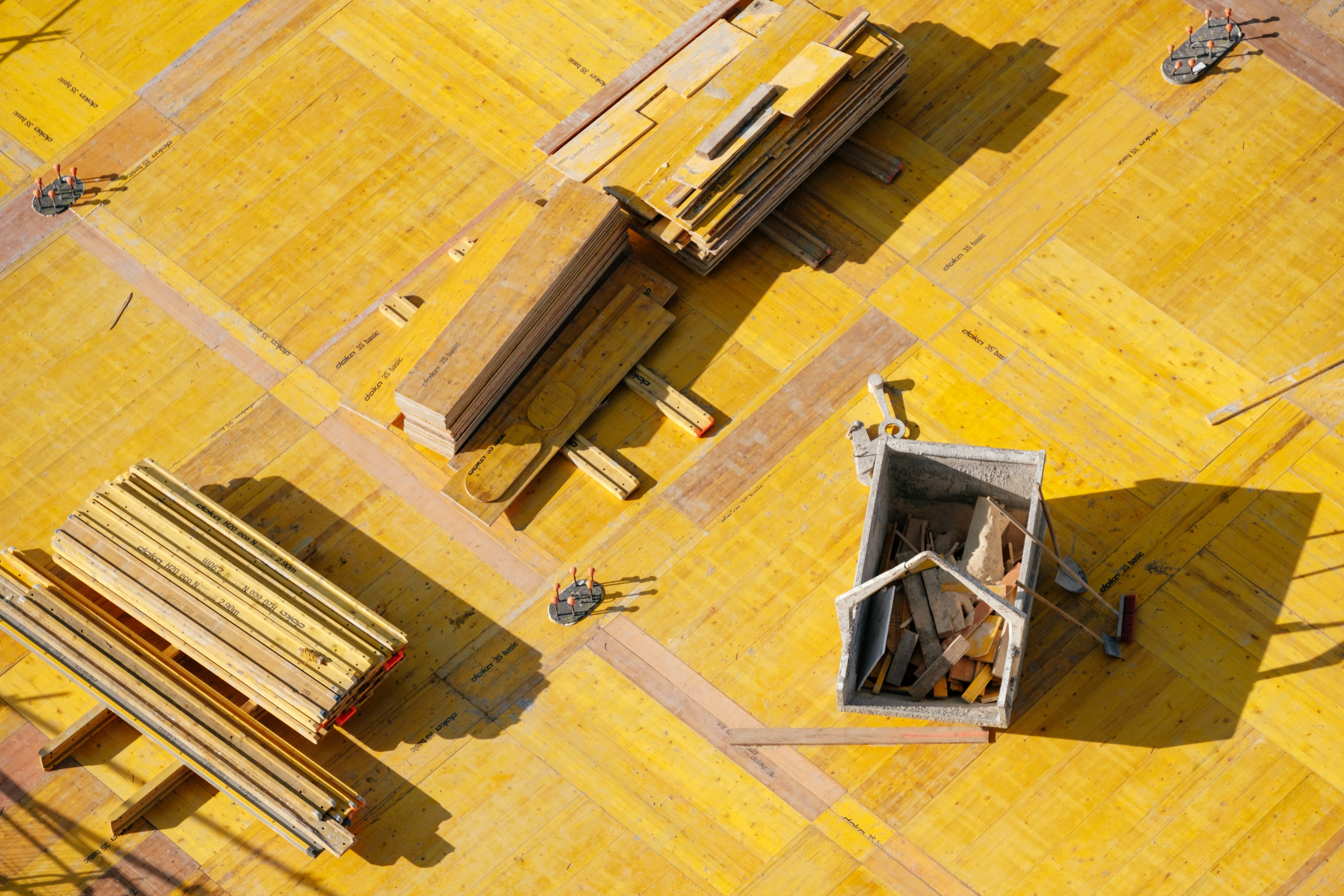 buildings, sunlight, window, box, wooden, city, brown, day, wood, the past, 5K, details, transportation, travel destinations, industrial, construction, HD Wallpaper