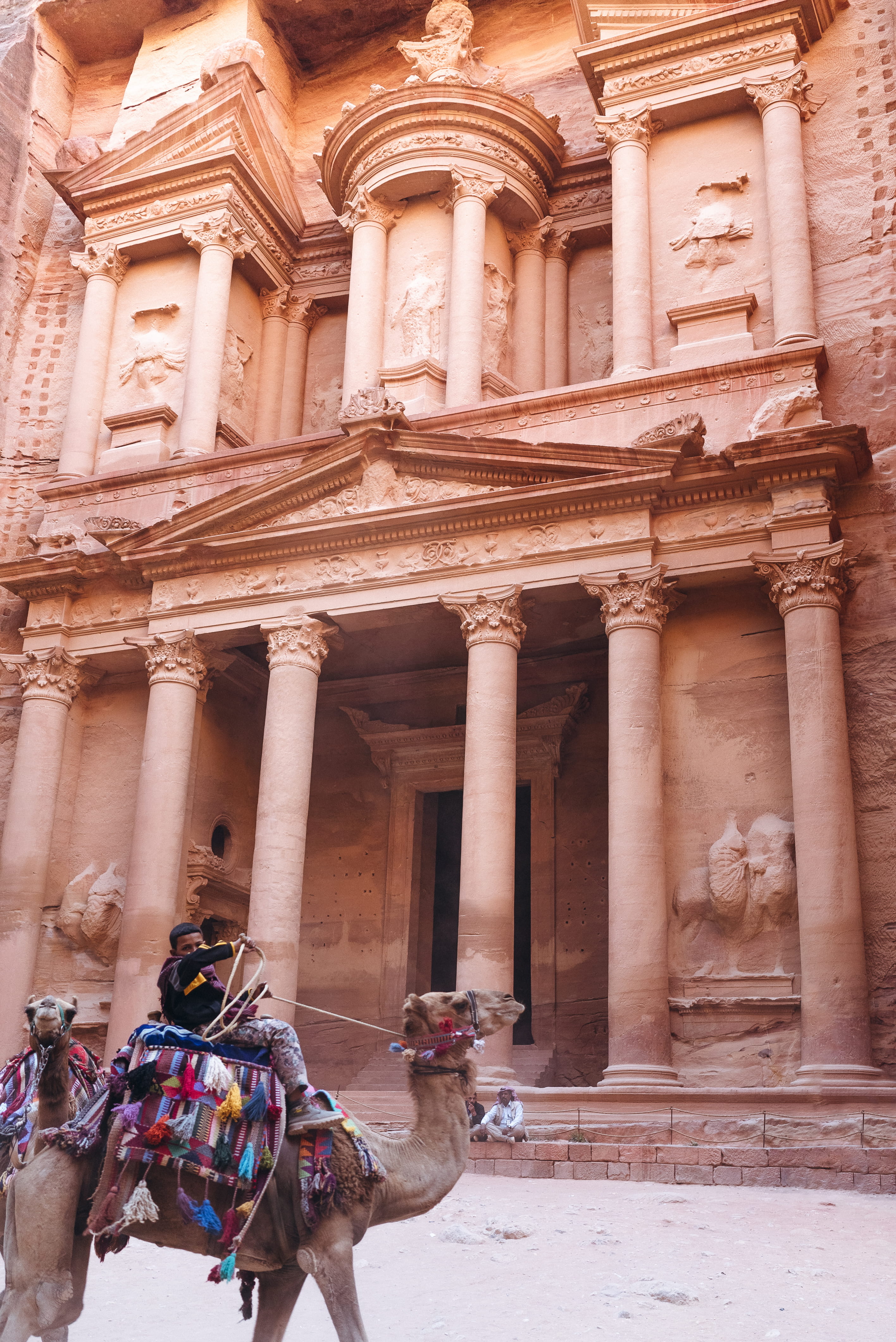 architectural column, history, day, ancient civilization, riding, animal themes, 4K, tourism, livestock, travel, the past, building exterior, outdoors, Phone HD Wallpaper