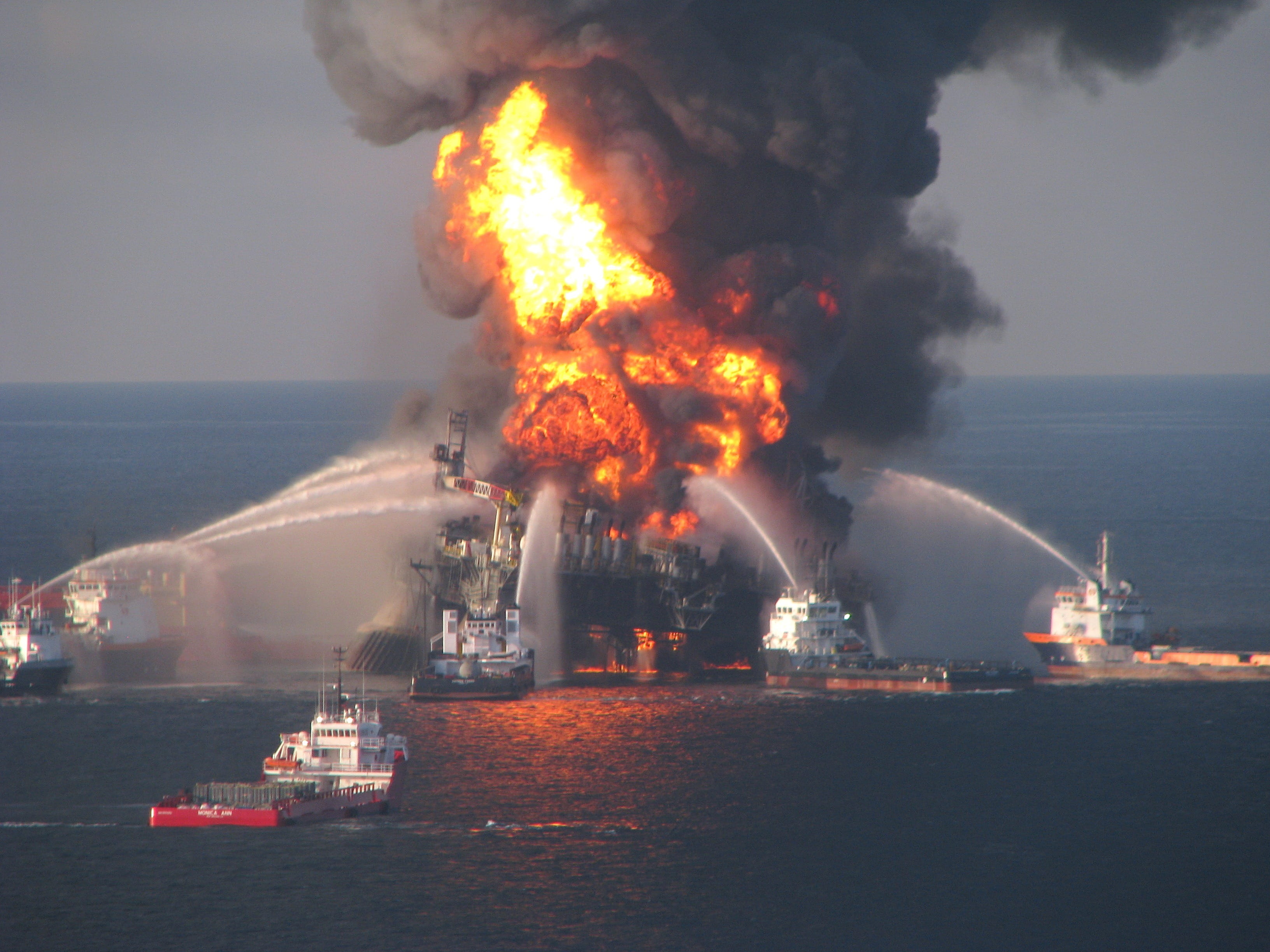 architecture, Boats, pollution, no people, night, Fire, transportation, fire - natural phenomenon, ocean, rig, air pollution, danger, burning, flaming, HD Wallpaper