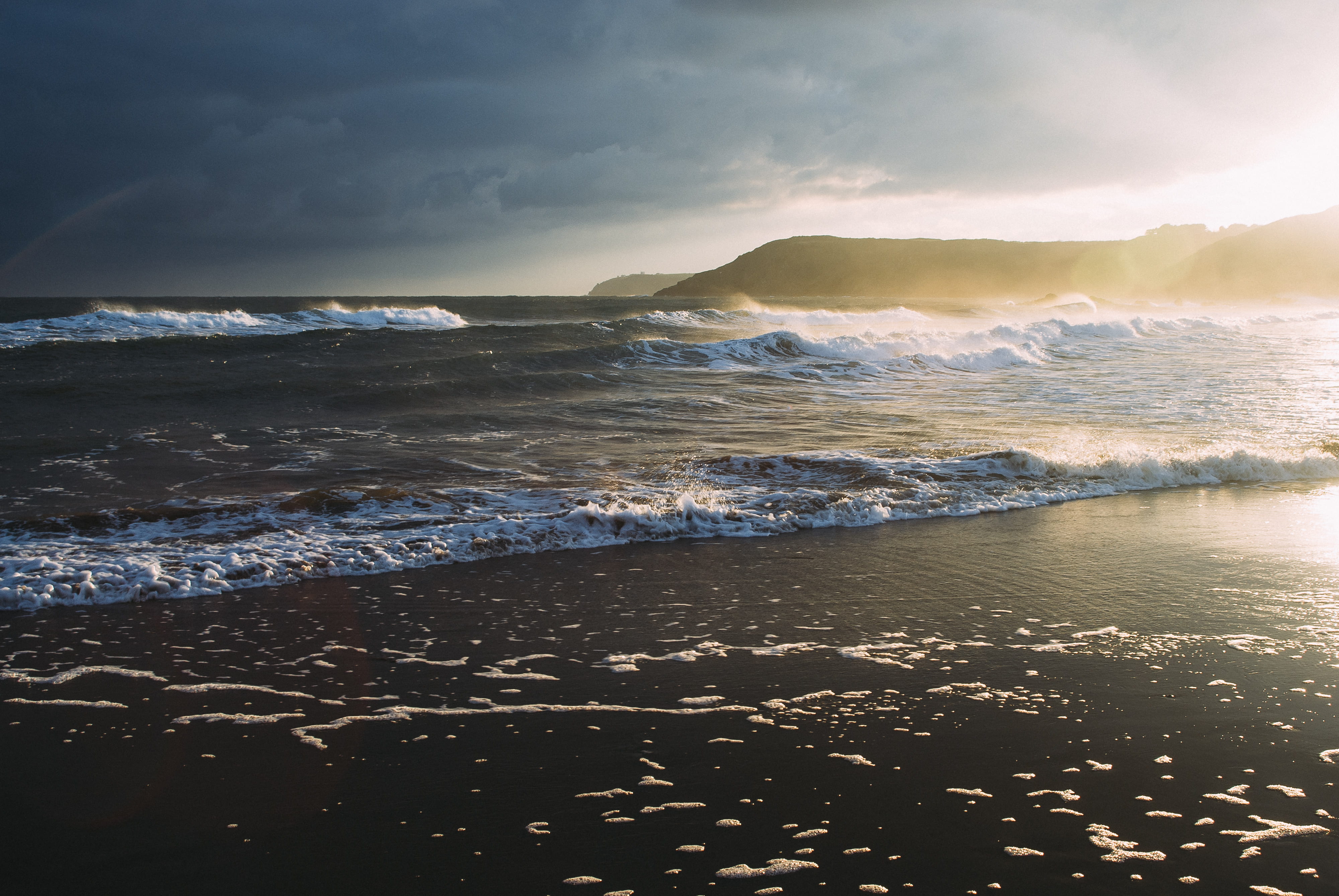 nature, coast, seawaves, surfing, mountain, coastline, shoreline, beauty in nature, seashore, body, sunrise, wafe, sport, aquatic sport, reflection, cloud - sky, HD Wallpaper
