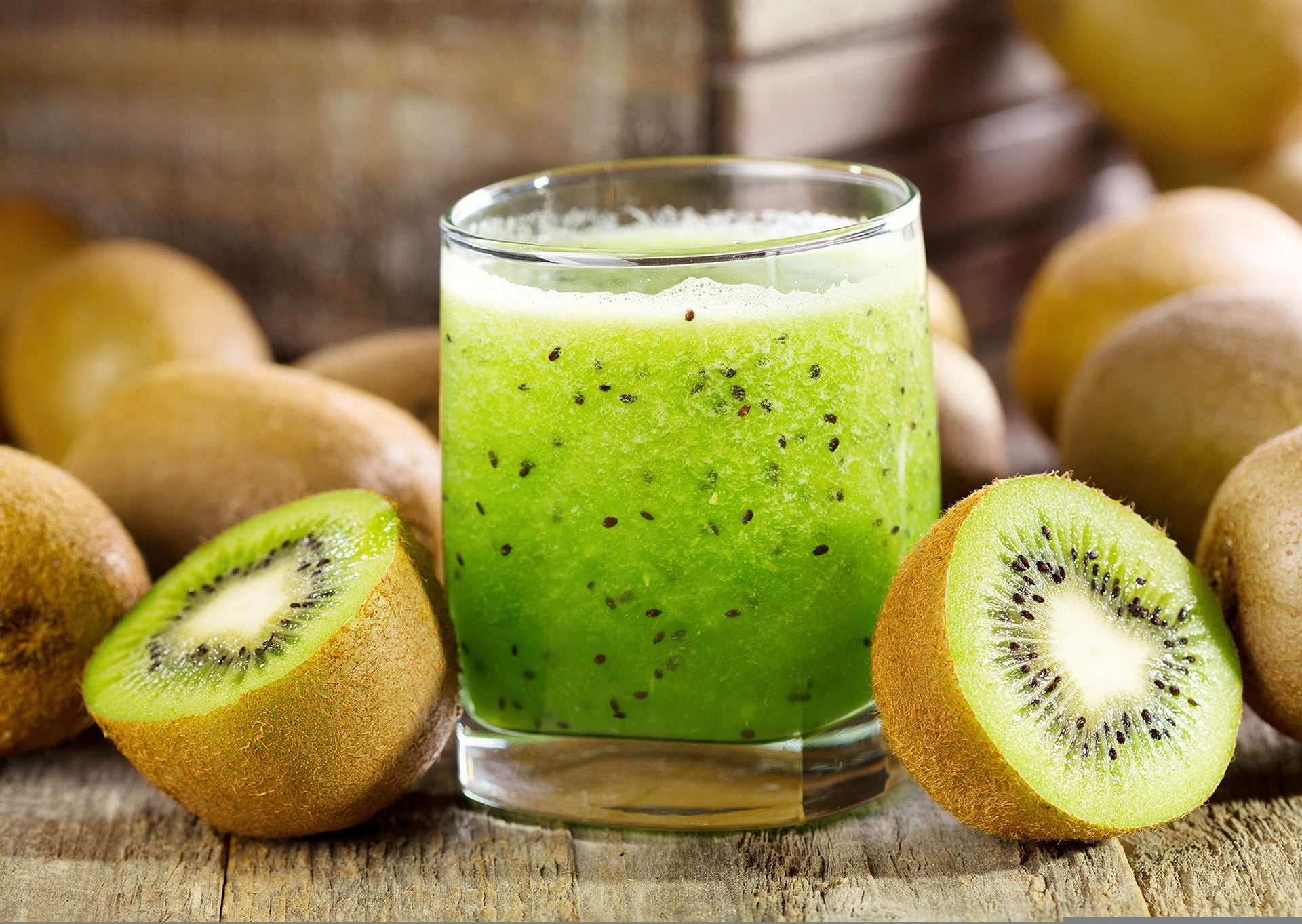 no people, kiwi - fruit, healthy eating, indoors, food and drink, macro, cross section, wellbeing, ripe, drinking glass, 1080P, kiwi, drink, smoothie, HD Wallpaper