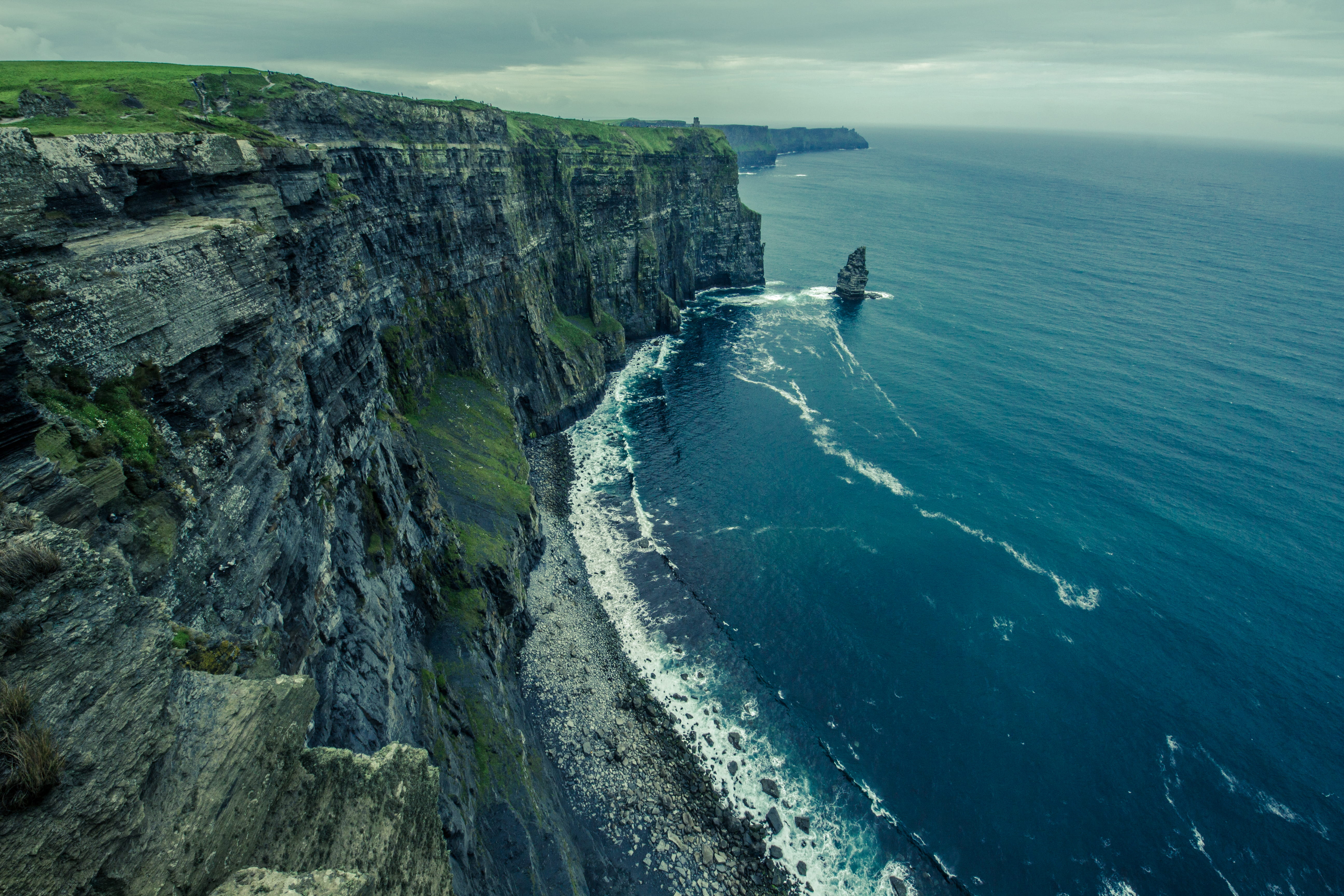 seascape, motion, rock formation, high angle view, green, waves, nature, land, cliff, solid, island, silence, rock - object, tranquil scene, travel, mountain, HD Wallpaper