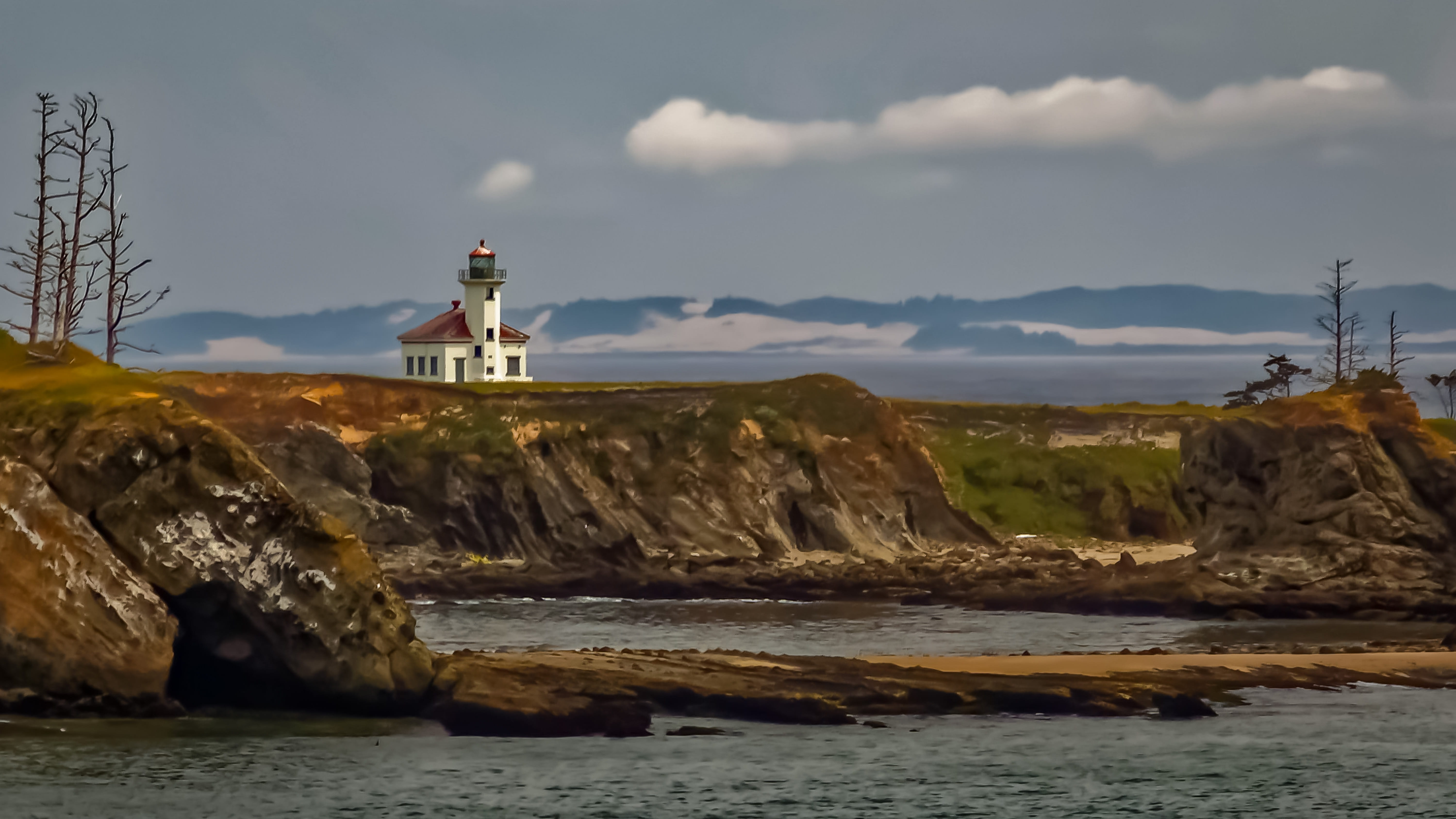 oregon lighthouses, water, scenics - nature, building exterior, guidance, no people, land, 5K, lighthouse, built structure, nature, rock - object, architecture, HD Wallpaper