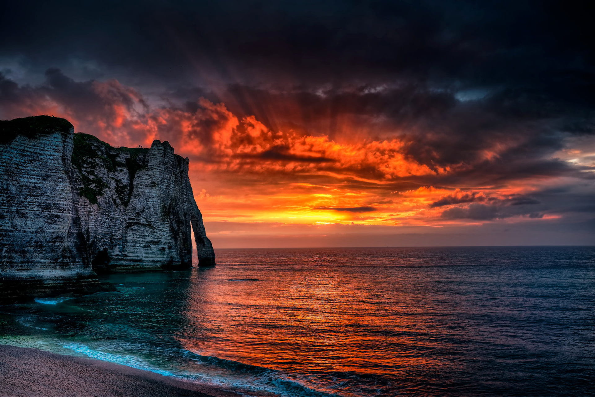 cloud - sky, brown, beauty in nature, tranquility, water, scenics - nature, France, land, beachshore, clouds, Normandy, the sun, nature, blue, Étretat, HD Wallpaper