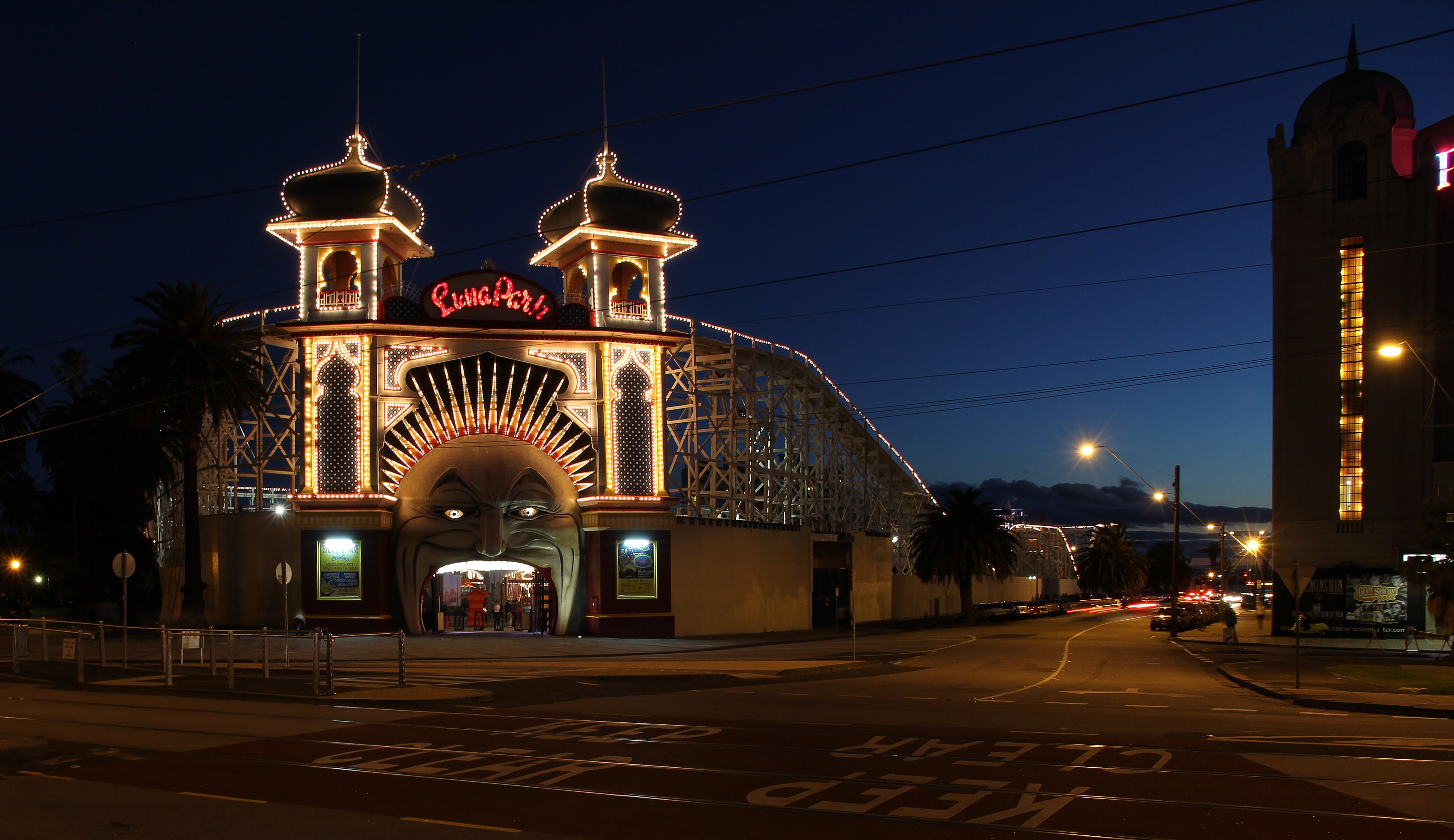 tourism, luna park, amusement park, beach, architecture, outdoors, street light, victoria, city life, building exterior, transportation, seashore, 4K, HD Wallpaper