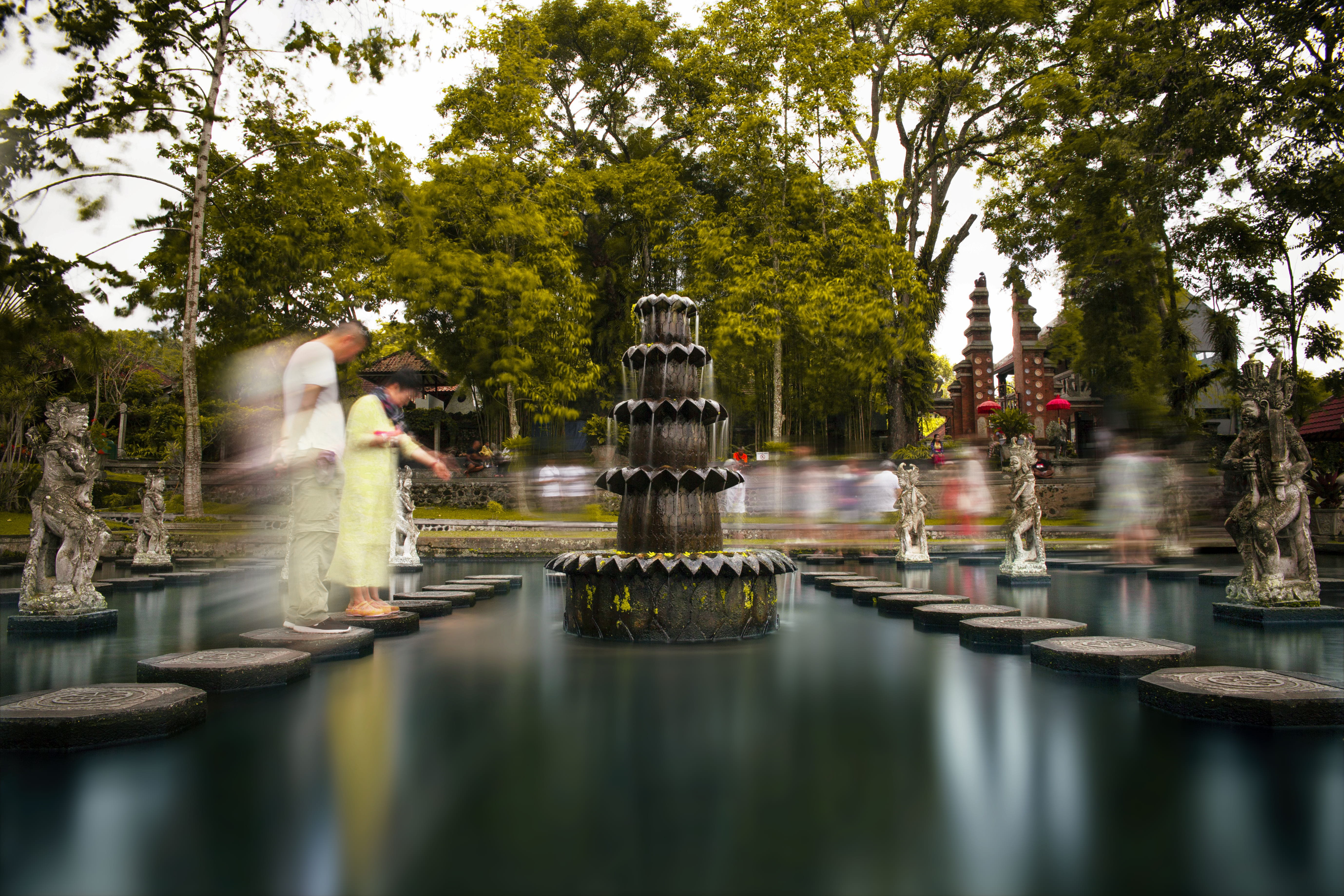 flowing water, park, lake, fountain, bali   × ubud   × travel   × portrait   × koifish   × nature   × travelasia   × nusa penida   ×, long exposure, near, HD Wallpaper