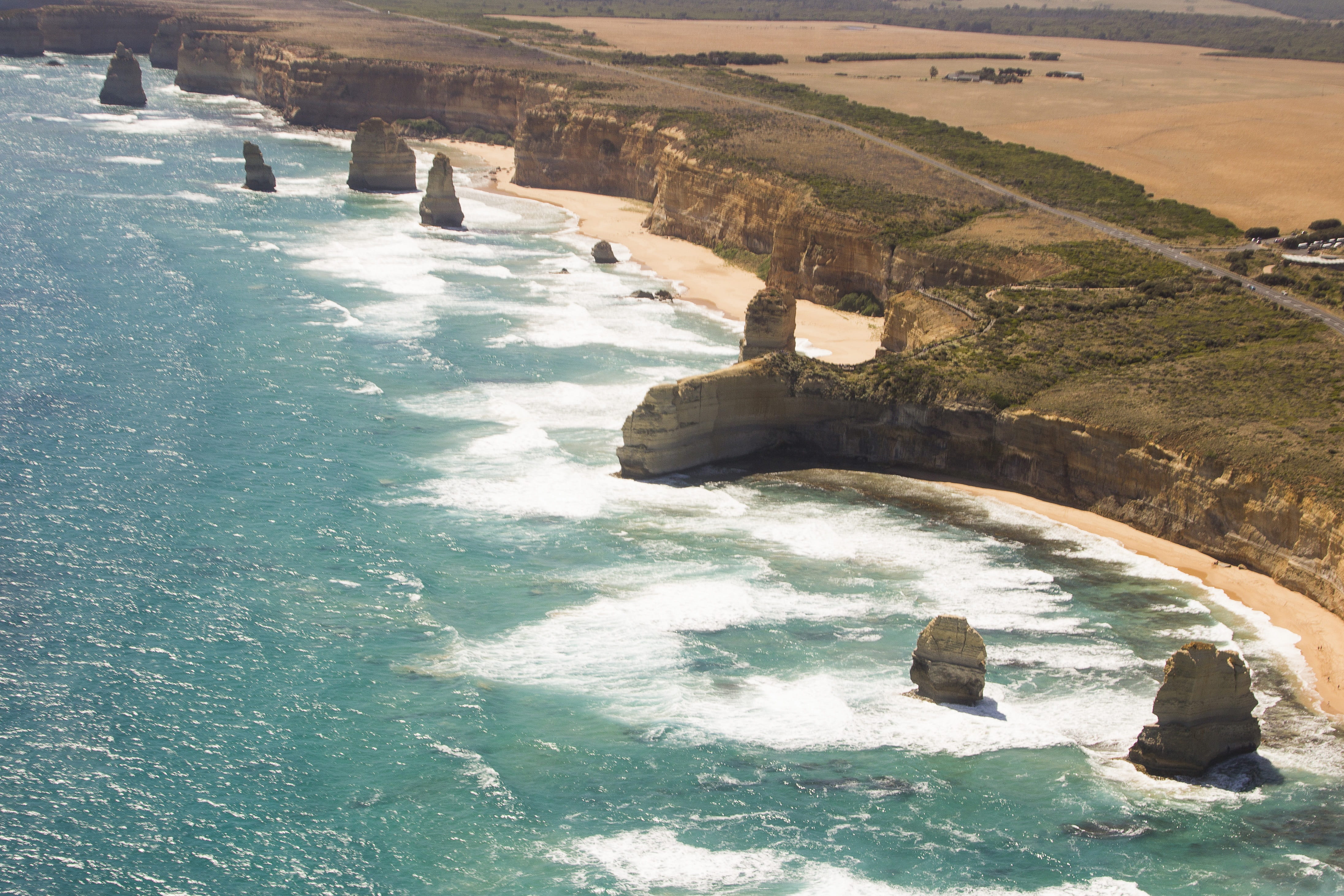 beauty in nature, australia, scenic, waterfront, built structure, the twelves apostles, great ocean road, landscape, ocean, coast, rock formation, sunlight, HD Wallpaper