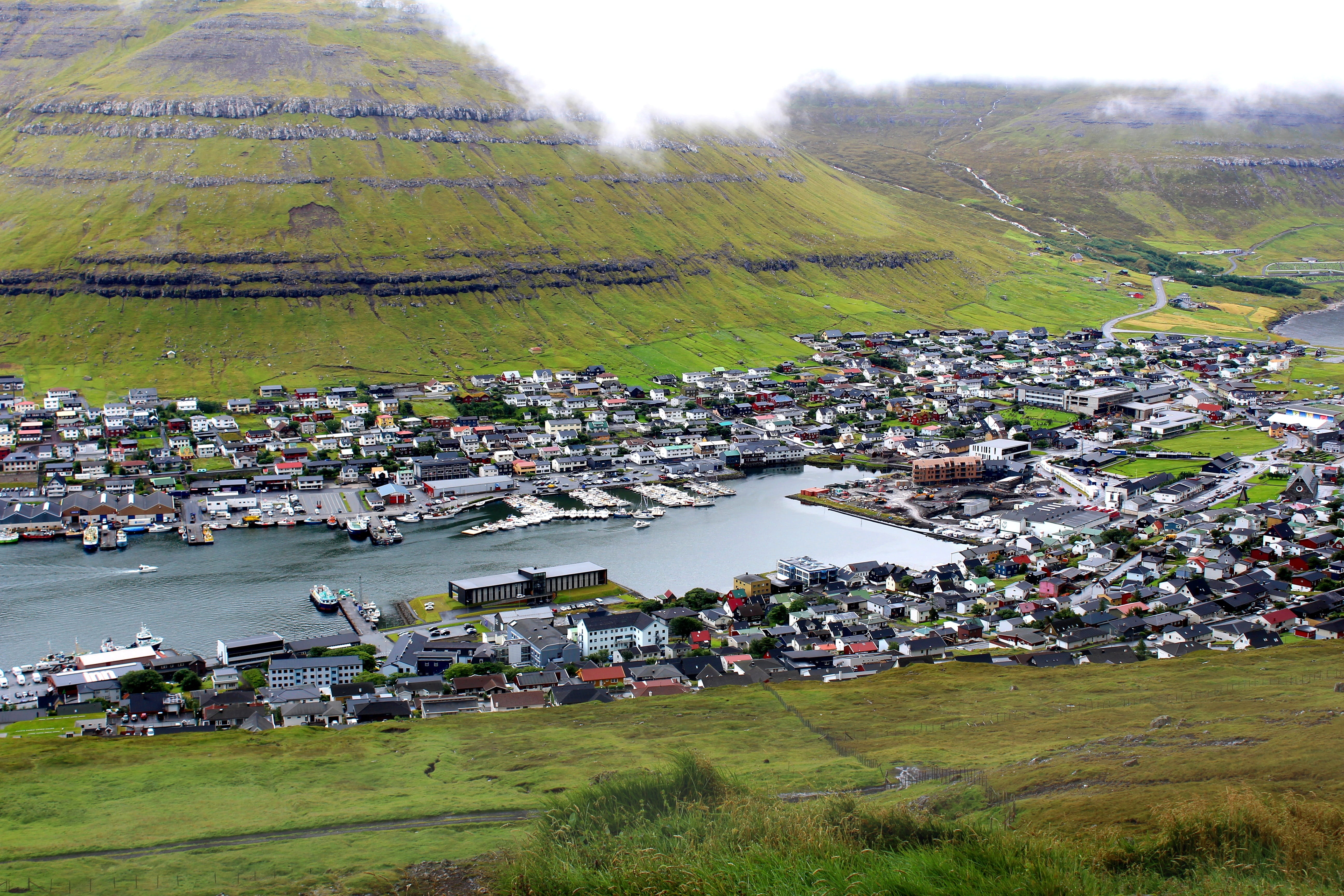 grass, green color, crowd, architecture, transportation, 5K, klaksvig, crowded, city, building, klaksvik, plant, faroese town, faroe islands, built structure, HD Wallpaper