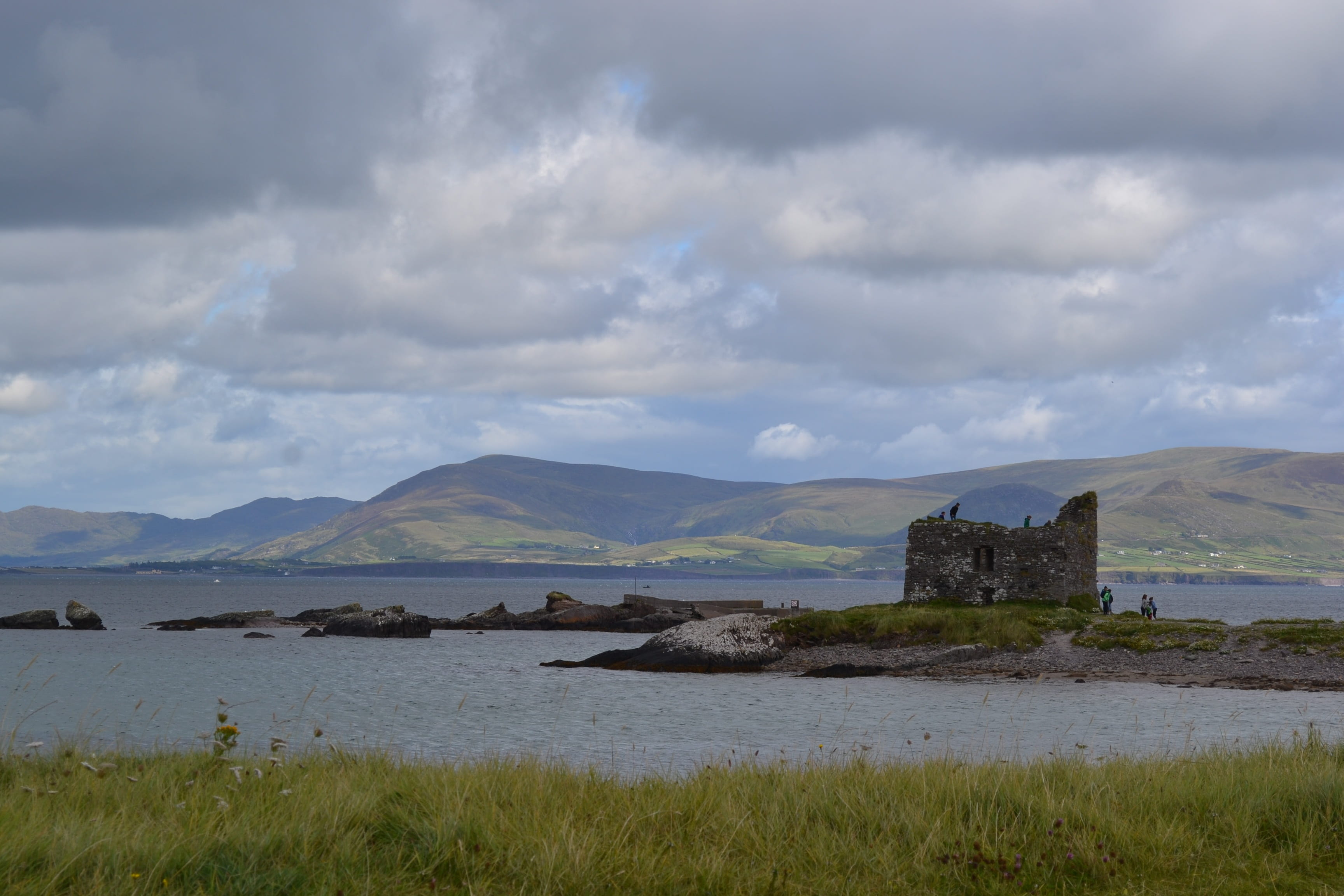 sky, country, tranquil scene, irish-castle, irish, clan-fitzgerald, architecture, castle-ruins, clan-odonovans, ancient, land, tranquility, odonovans-clan, HD Wallpaper