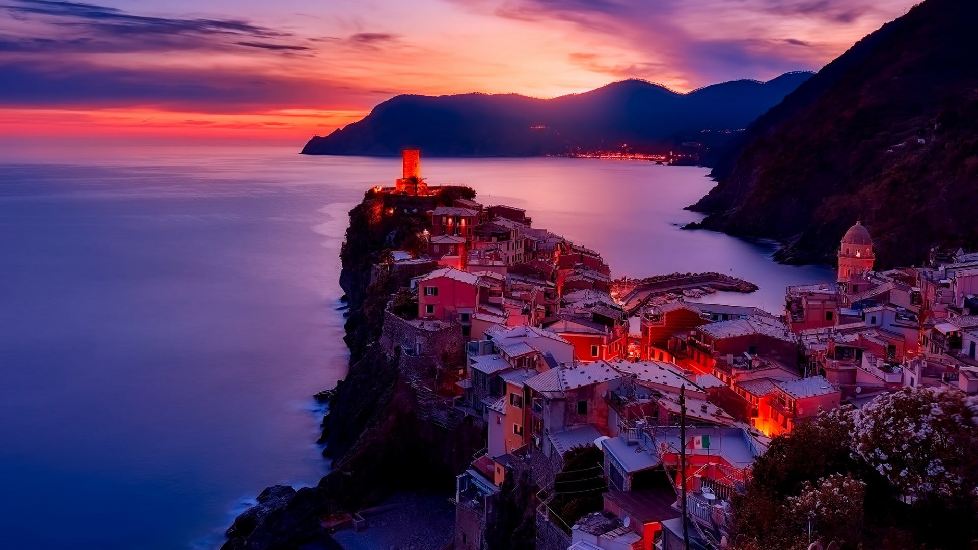 1080P, europe, ligurian coast, water, sky, sea, terrain, italy, coast, evening, cinque terre, town, tourist attraction, rock, coastline, sunset, reflection, HD Wallpaper