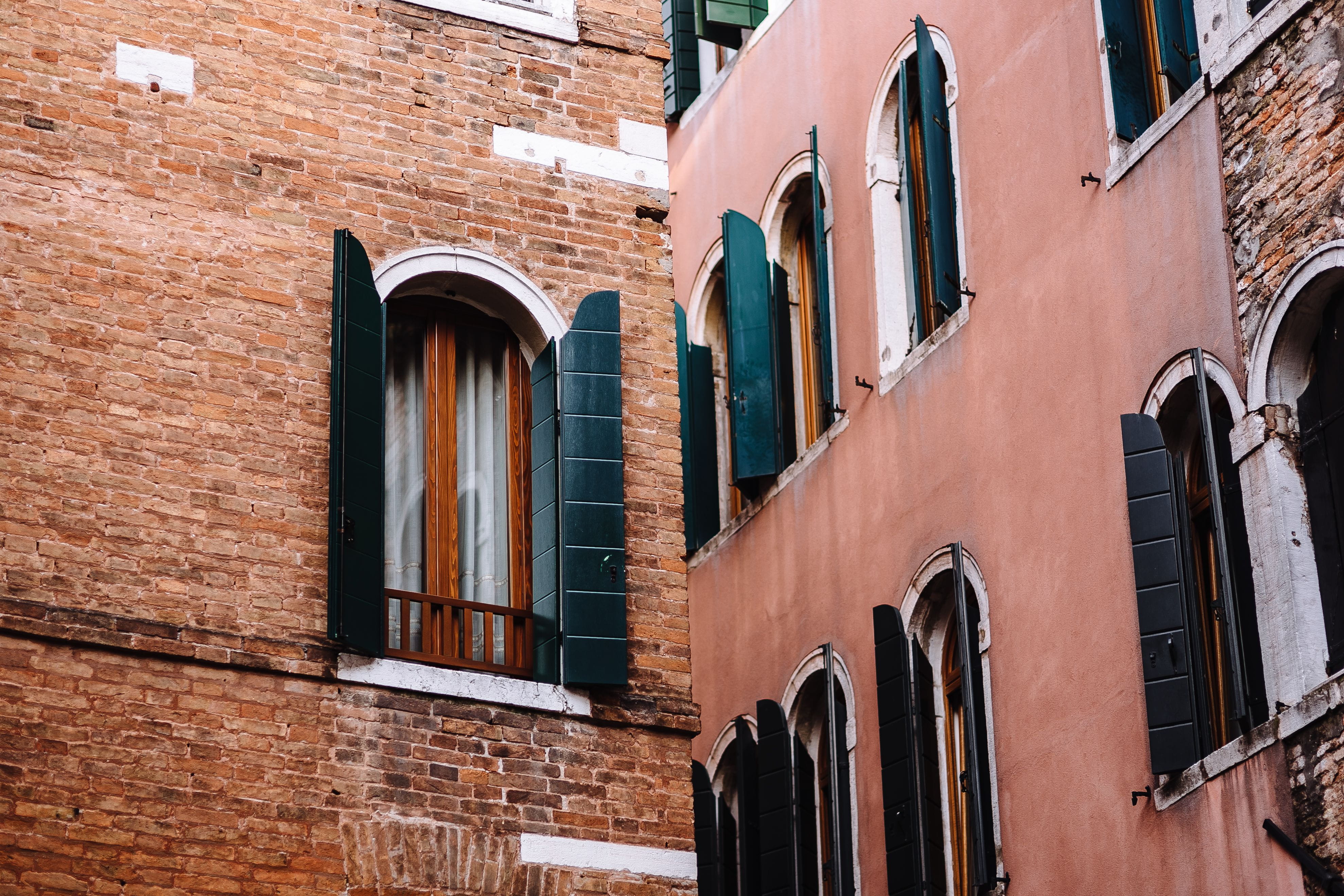 history, buildings, Europe, trip, residential district, low angle view, building, Italy, wall - building feature, old houses, house, wall, architecture And Buildings, HD Wallpaper
