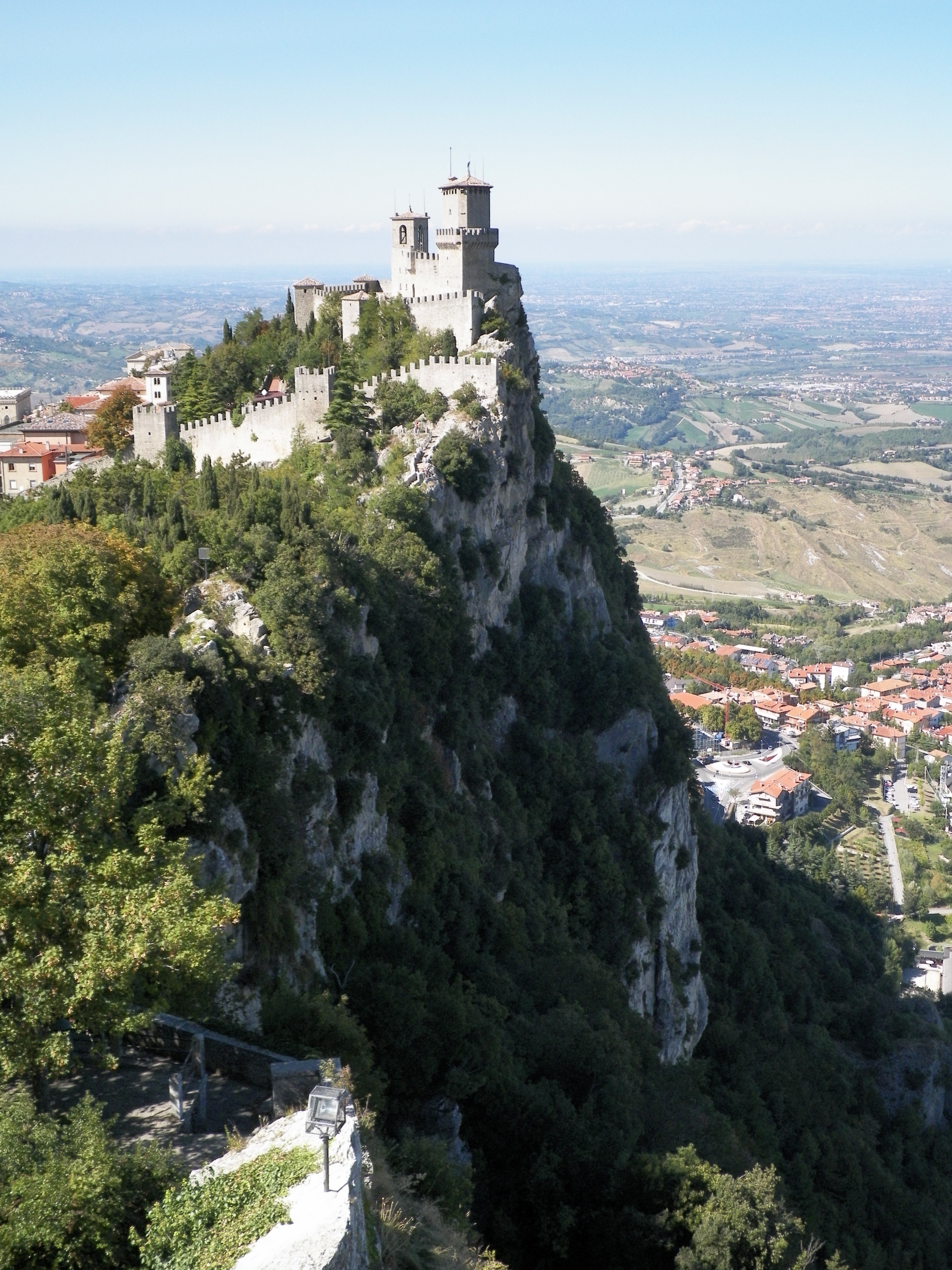 nature, travel destinations, environment, day, city, italy, town, no people, travel, beauty in nature, stone, fortress, country, republic, cityscape, landmark, Phone HD Wallpaper