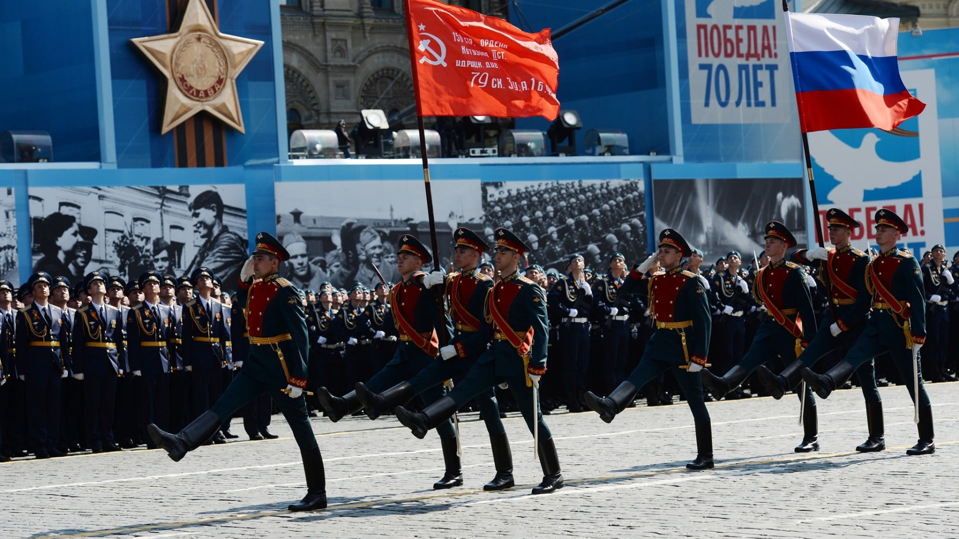 group of people, two, army soldier, Victory Day, day, Moscow, military, flag, large group of people, black, real people, men, government, crowd, Russia, HD Wallpaper