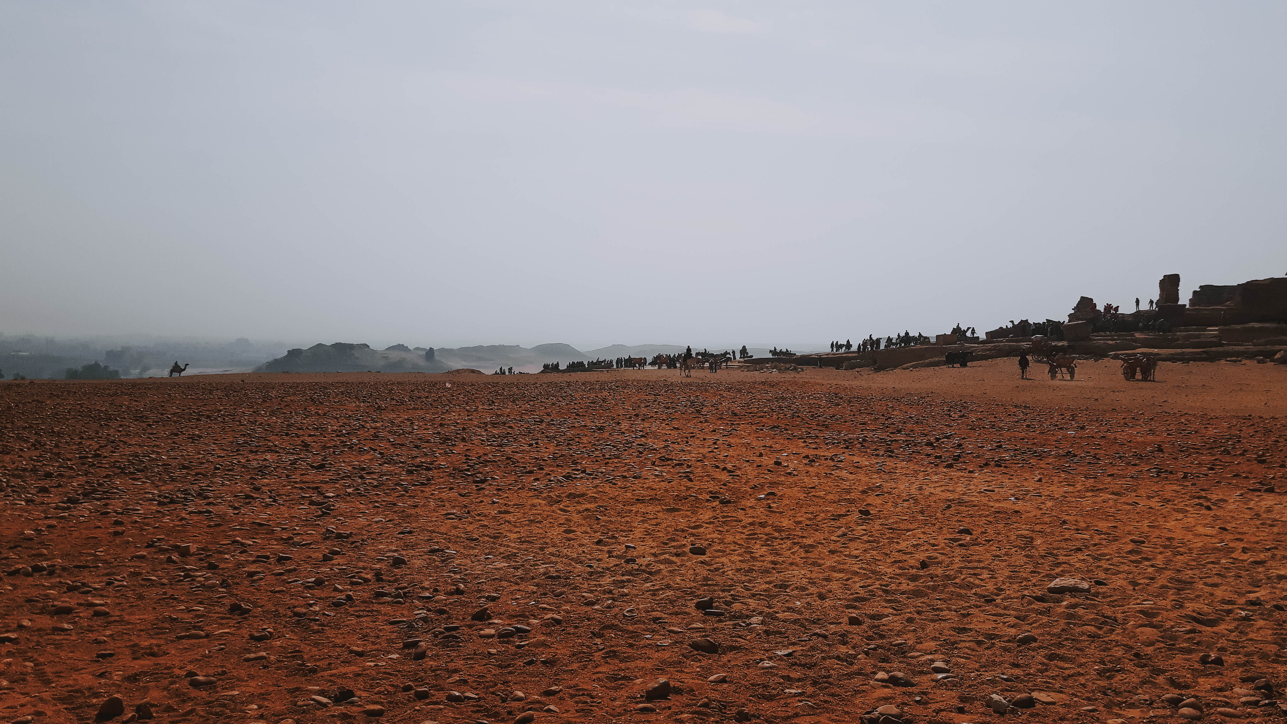 soil, copy space, savanna, beauty in nature, land, wilderness, gravel, desert, environment, field, cloud - sky, tranquil scene, dune, sky, 4K, travel destinations, HD Wallpaper