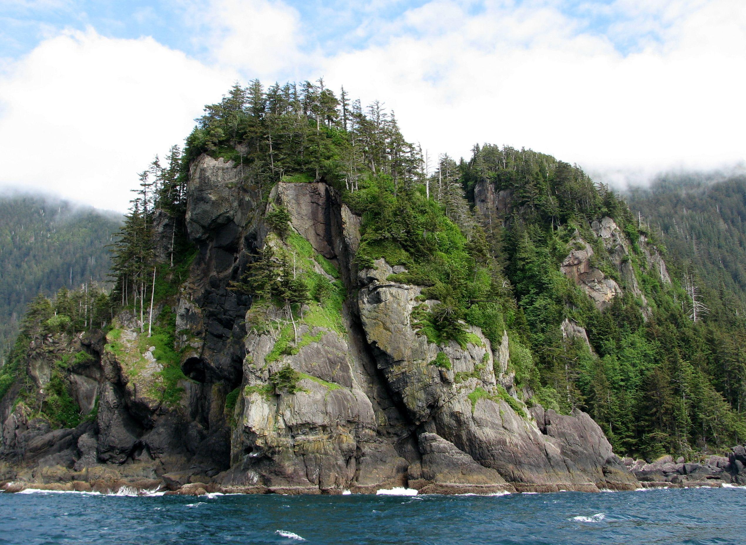 mountain, skidegate, moss, nature and landscapes, cool, nature, 1080P, haida, british, green, narrows, lake, columbia, gwaii, HD Wallpaper