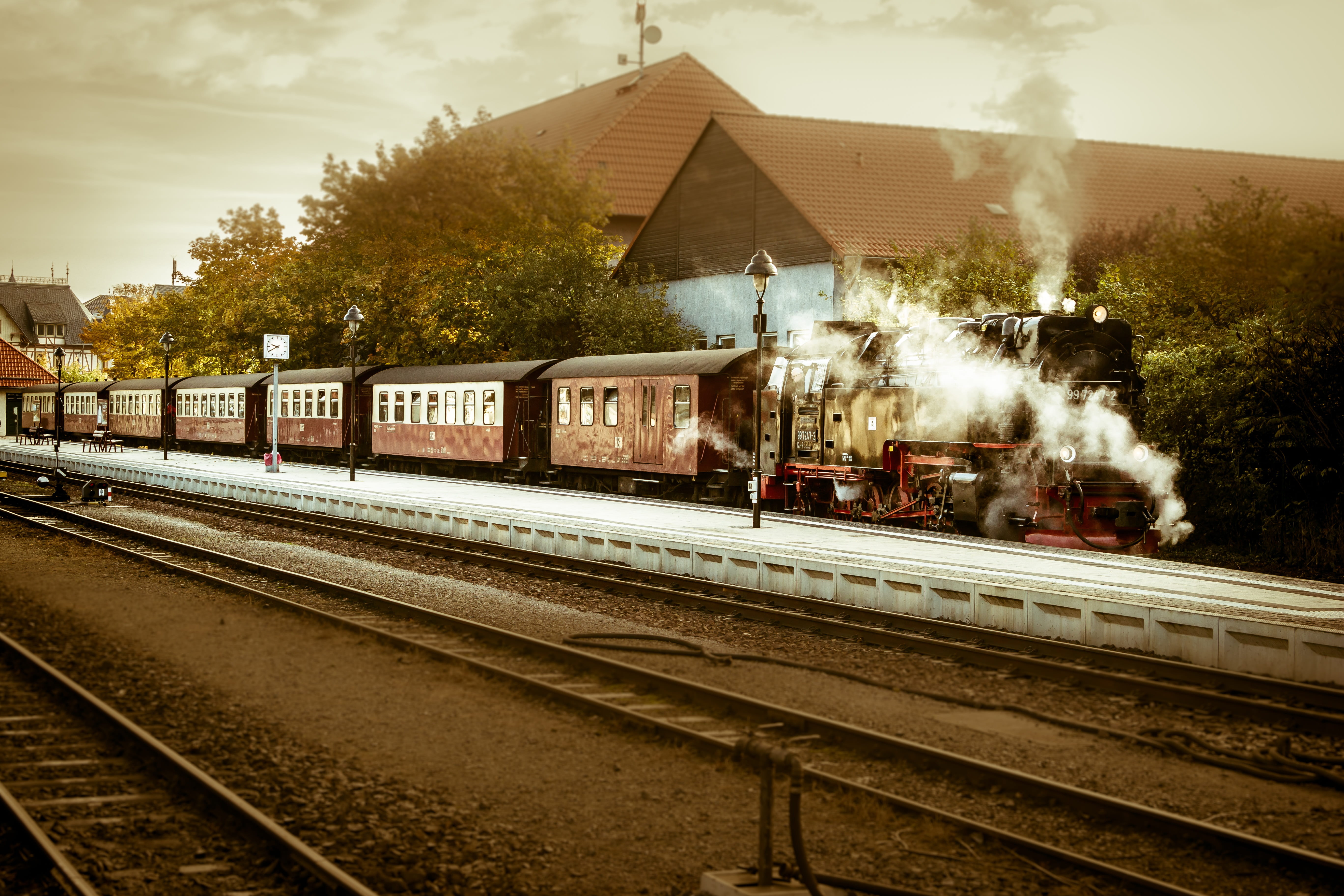 steam locomotive, track, travel, architecture, mode of transportation, small ground, public transportation, train, outdoors, resin, train - vehicle, platform, HD Wallpaper