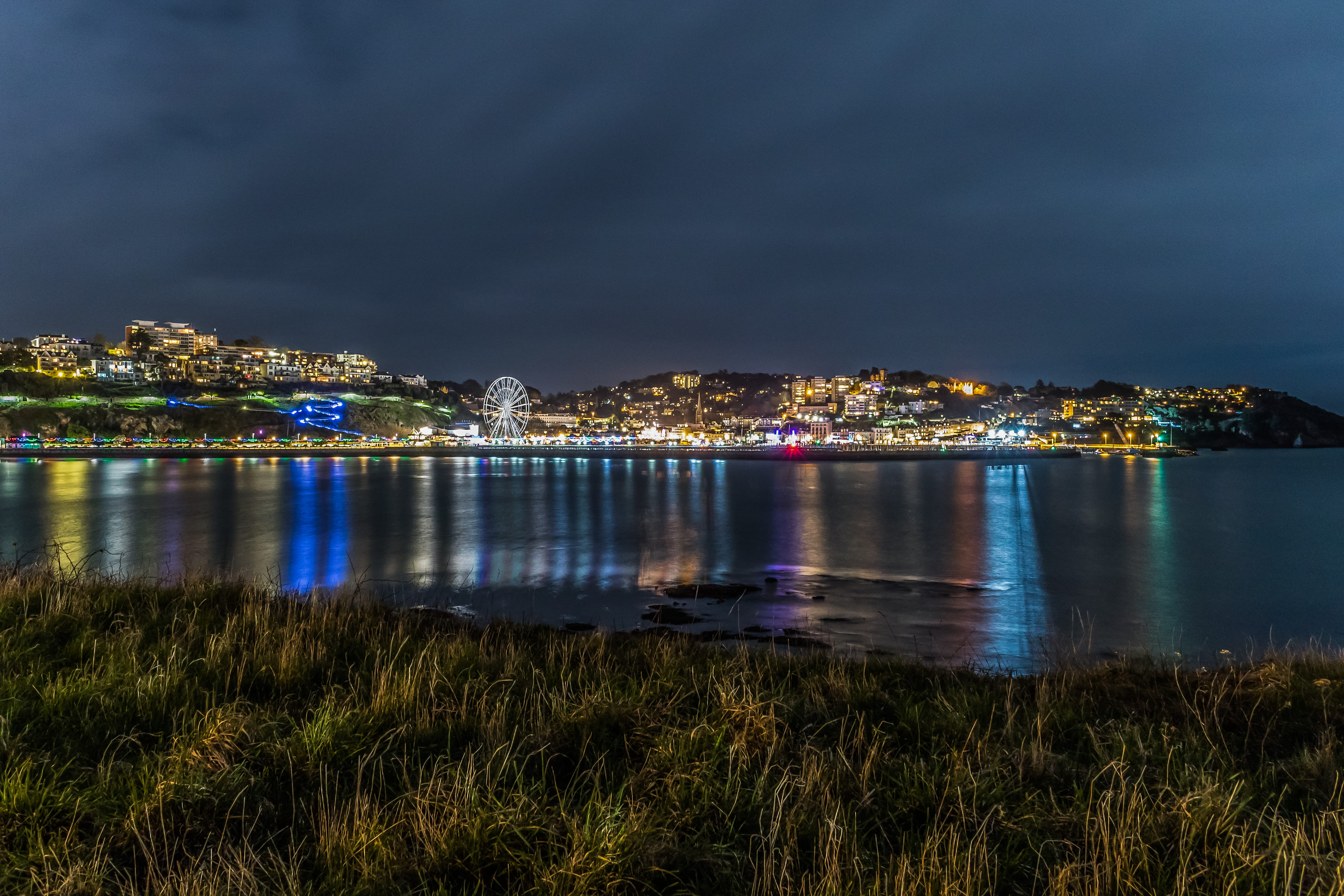 cityscape, united kingdom, andre mouton, scenics - nature, nature, city, water, torquay, england, sea, no people, cloud - sky, outdoors, plant, sky, architecture, HD Wallpaper