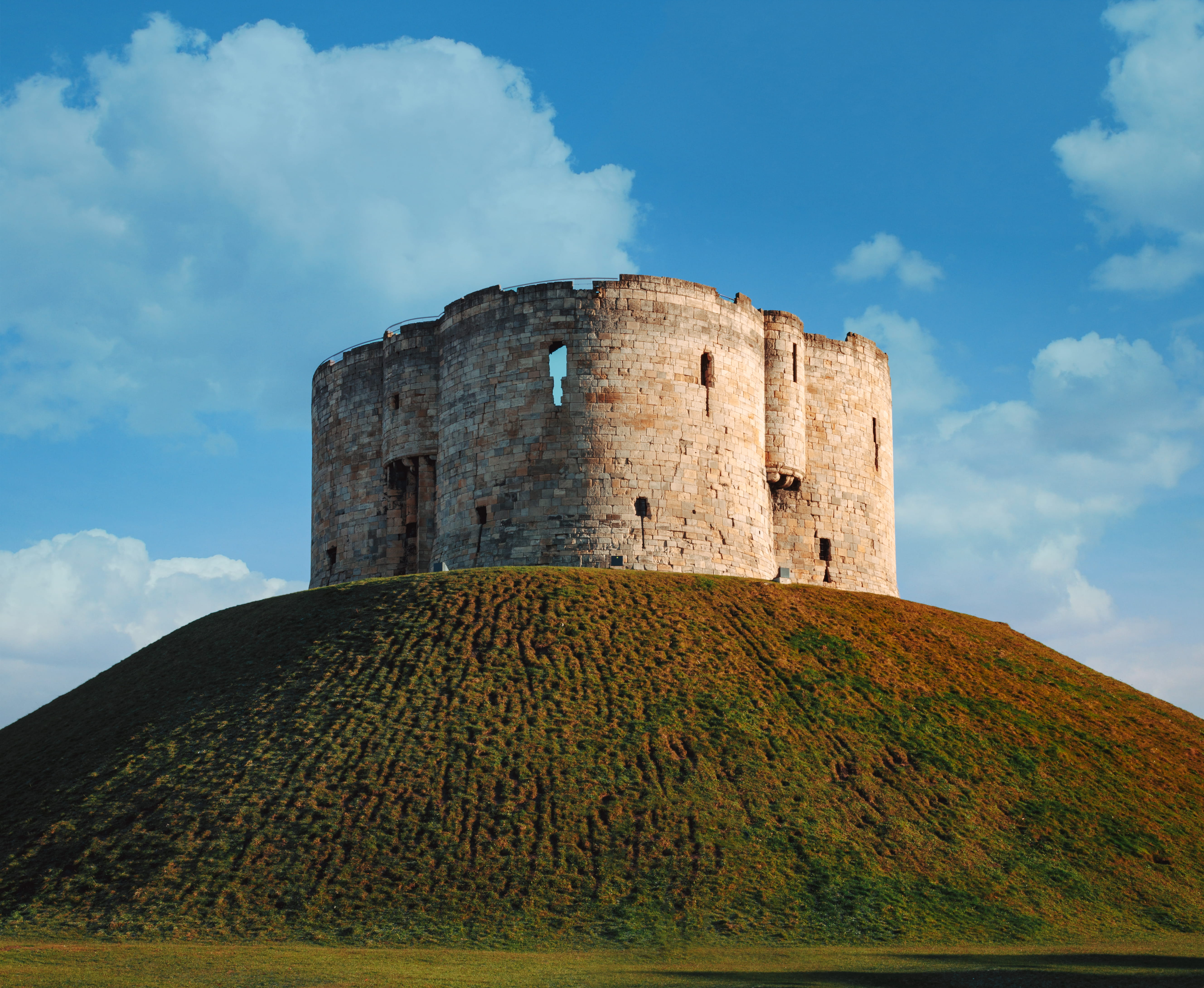 5K, ancient, stone wall, clouds, outdoors, cliffords tower, old, building exterior, street, england, architecture, history, the past, uk, built structure, HD Wallpaper