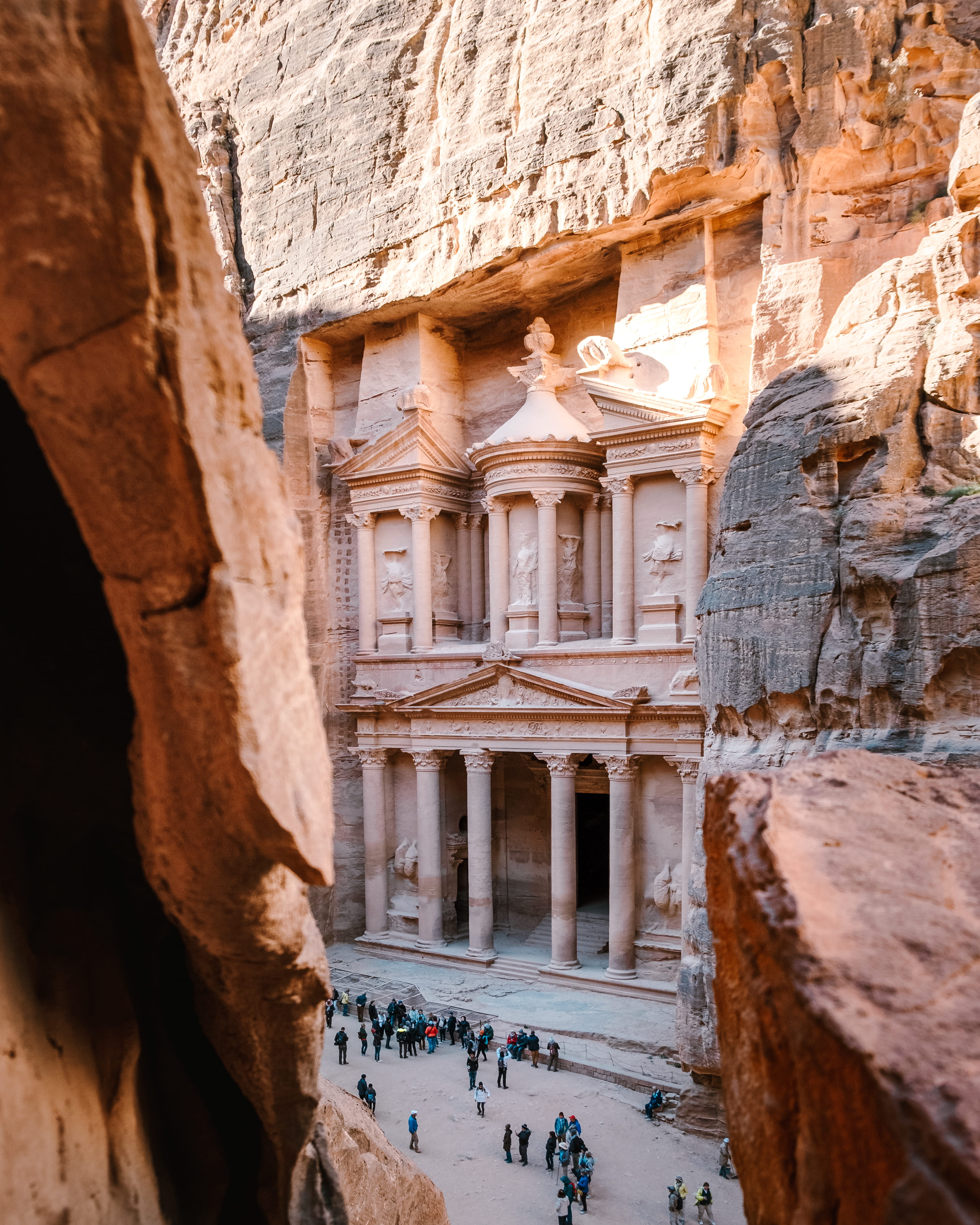 ancient civilization, solid, 4K, jordan, petra, travel destinations, tourism, large group of people, history, real people, men, travel, rock, built structure, Phone HD Wallpaper